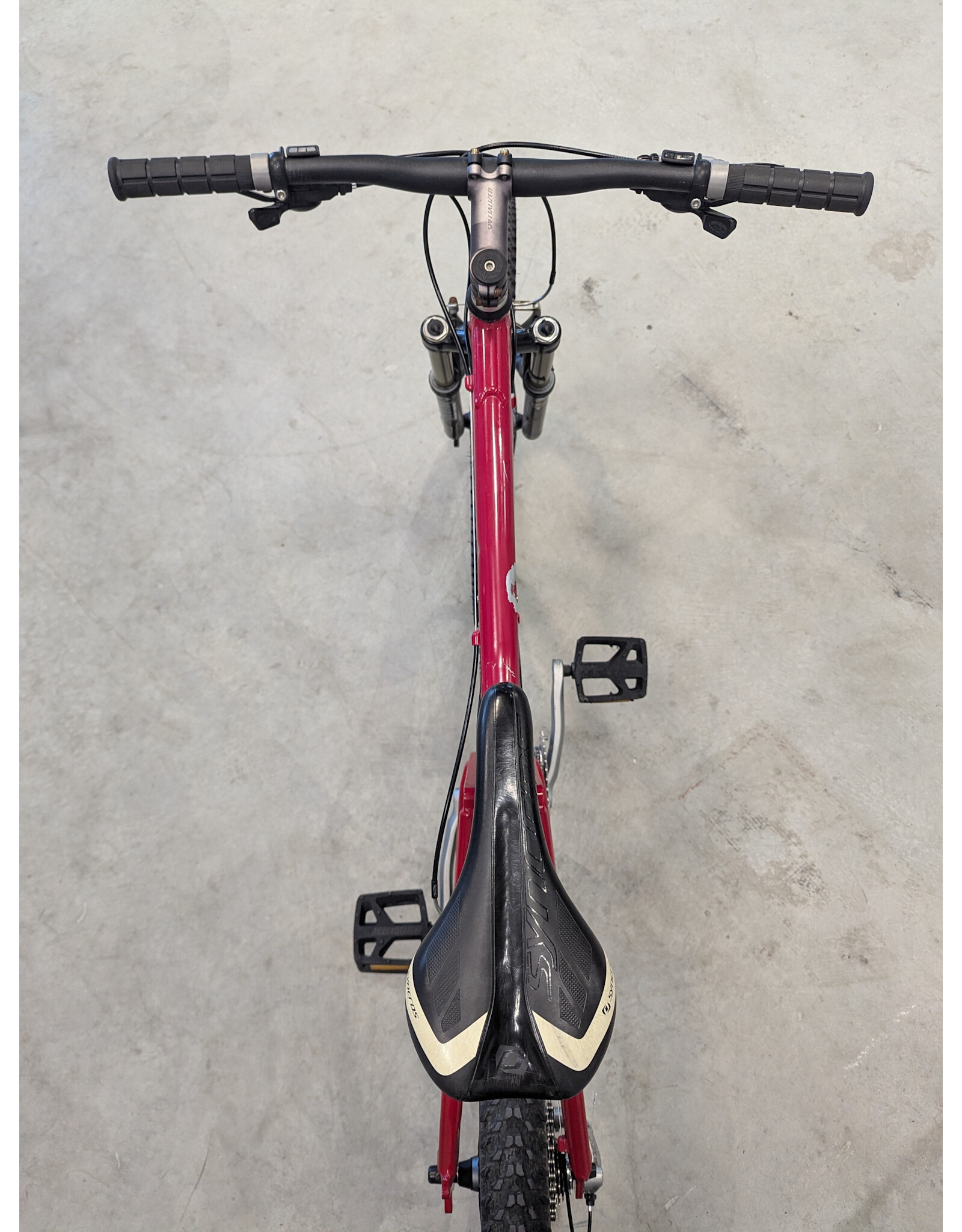 Santa Cruz Superlight 17"Red