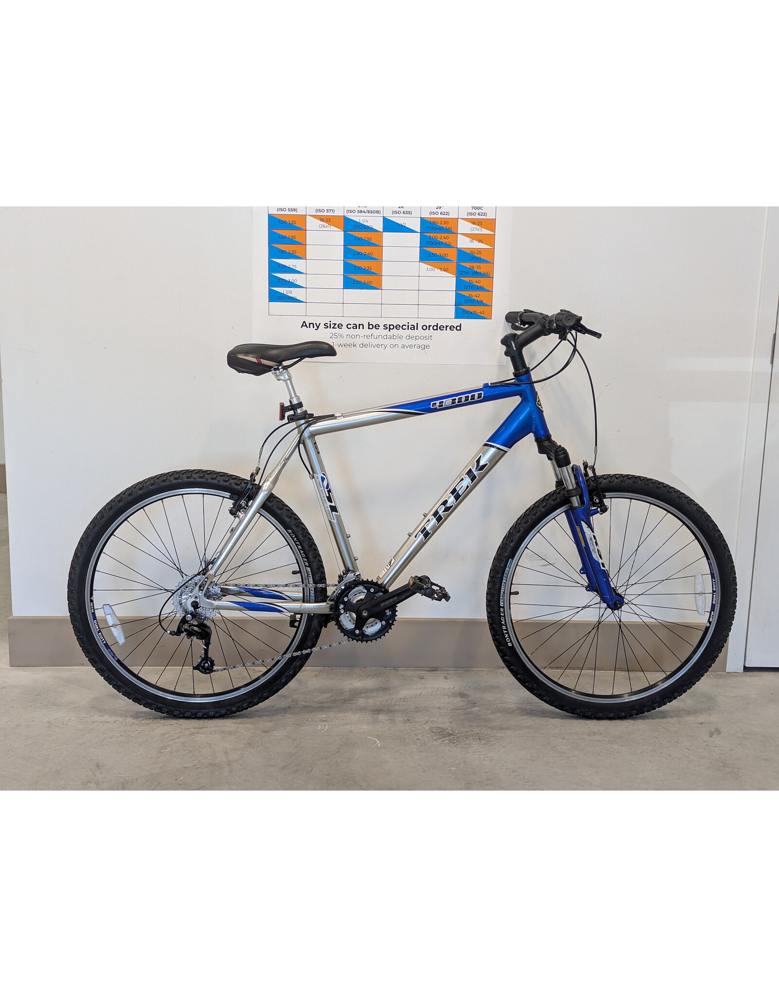 Trek Trek 4300, 21 Inches, Blue & Silver