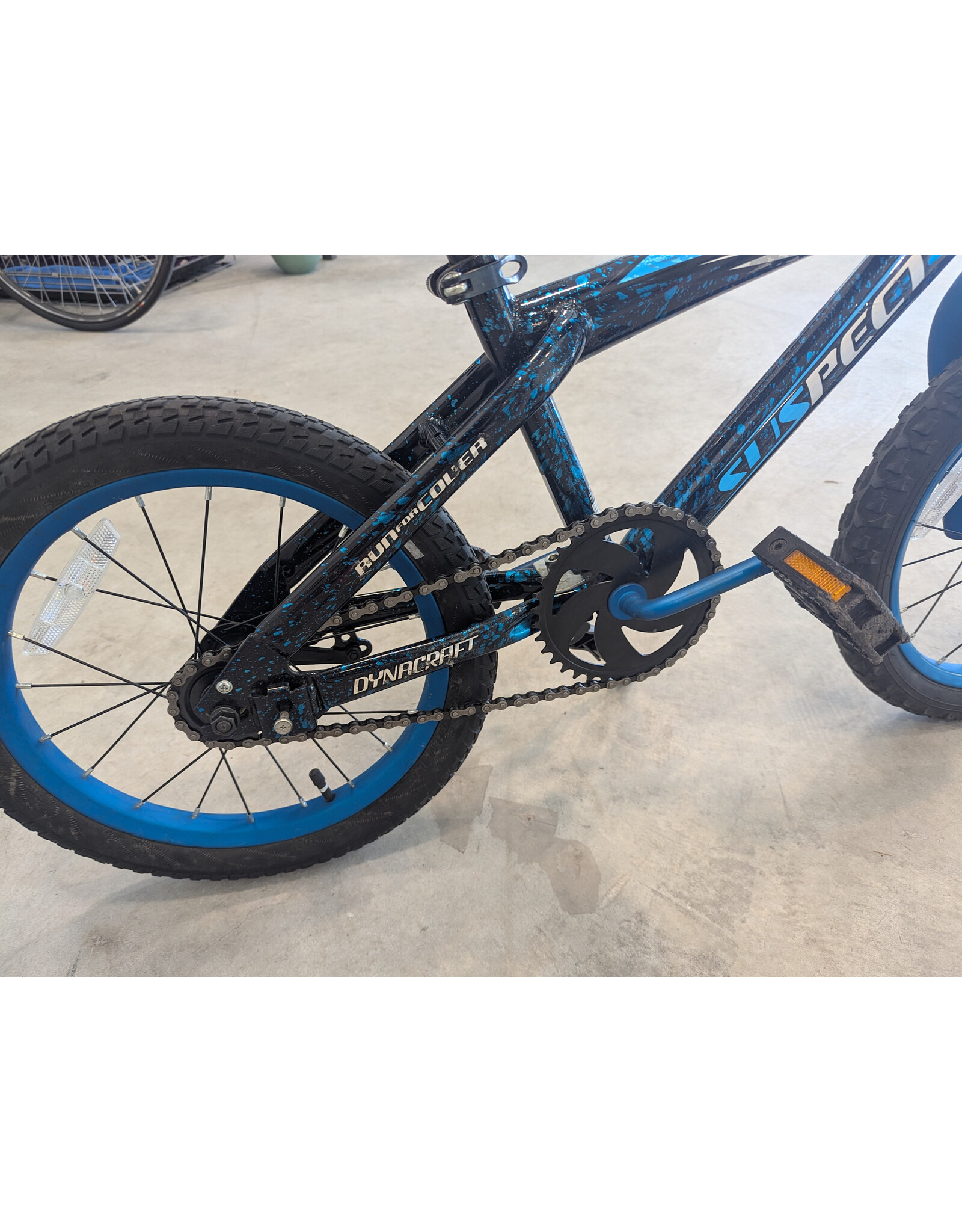 Dynacraft Dynacraft Suspect Black and Blue Kids Bike