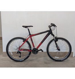 Trek Trek 4500, 18", Black/Red