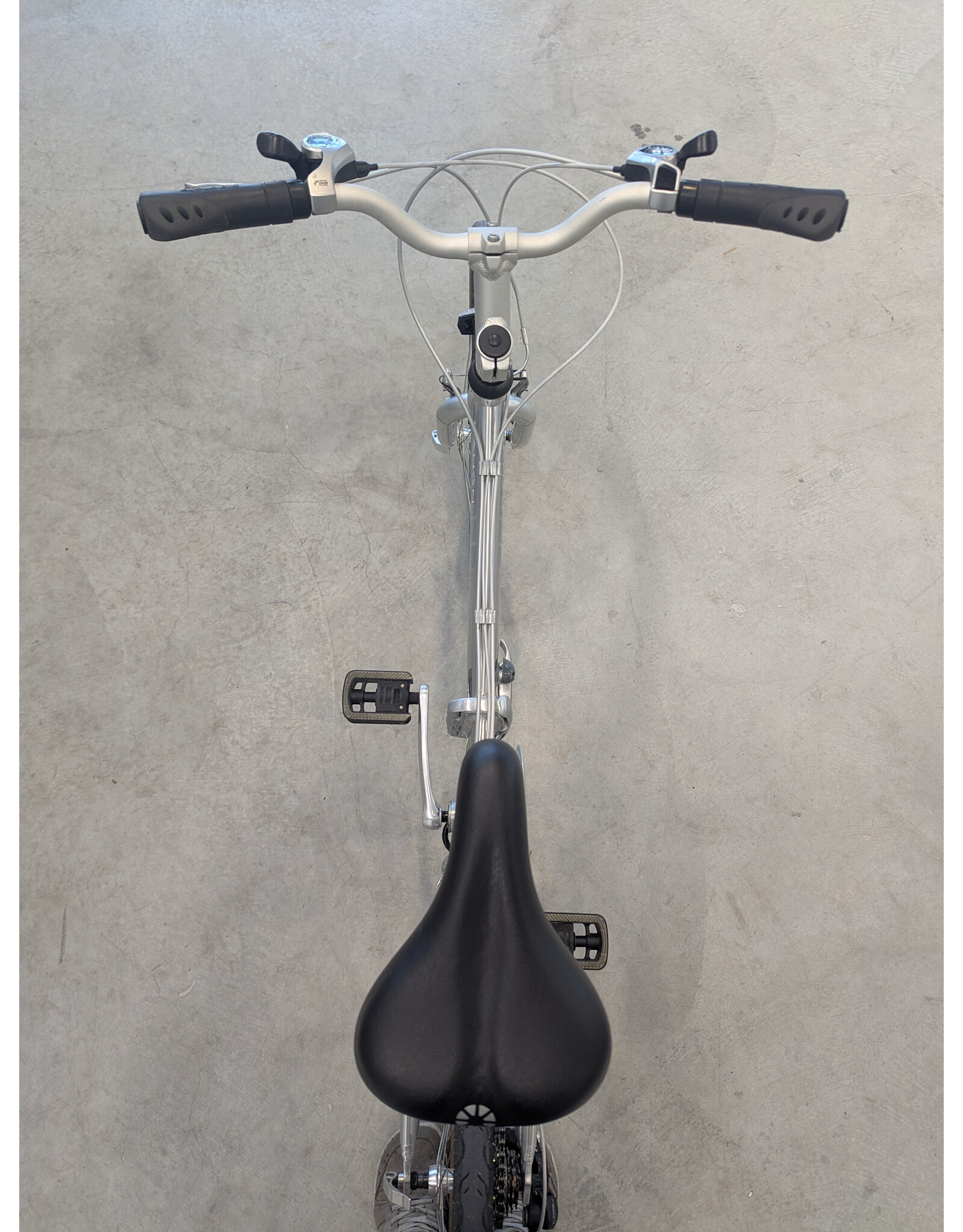 Dahon Dahon Espresso 26" Raw Aluminum