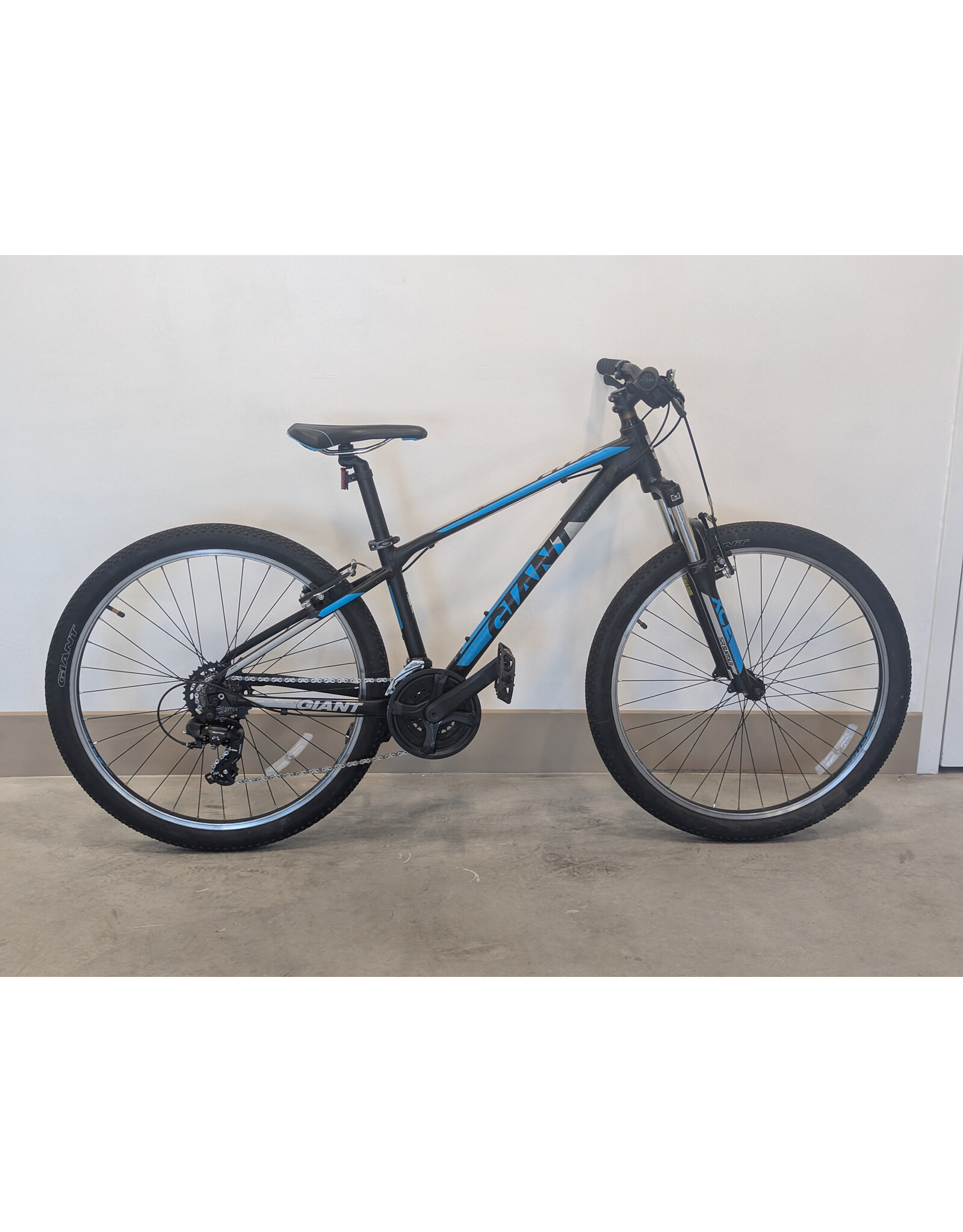 Giant Giant ATX XXS/14 inch Black w/ Blue