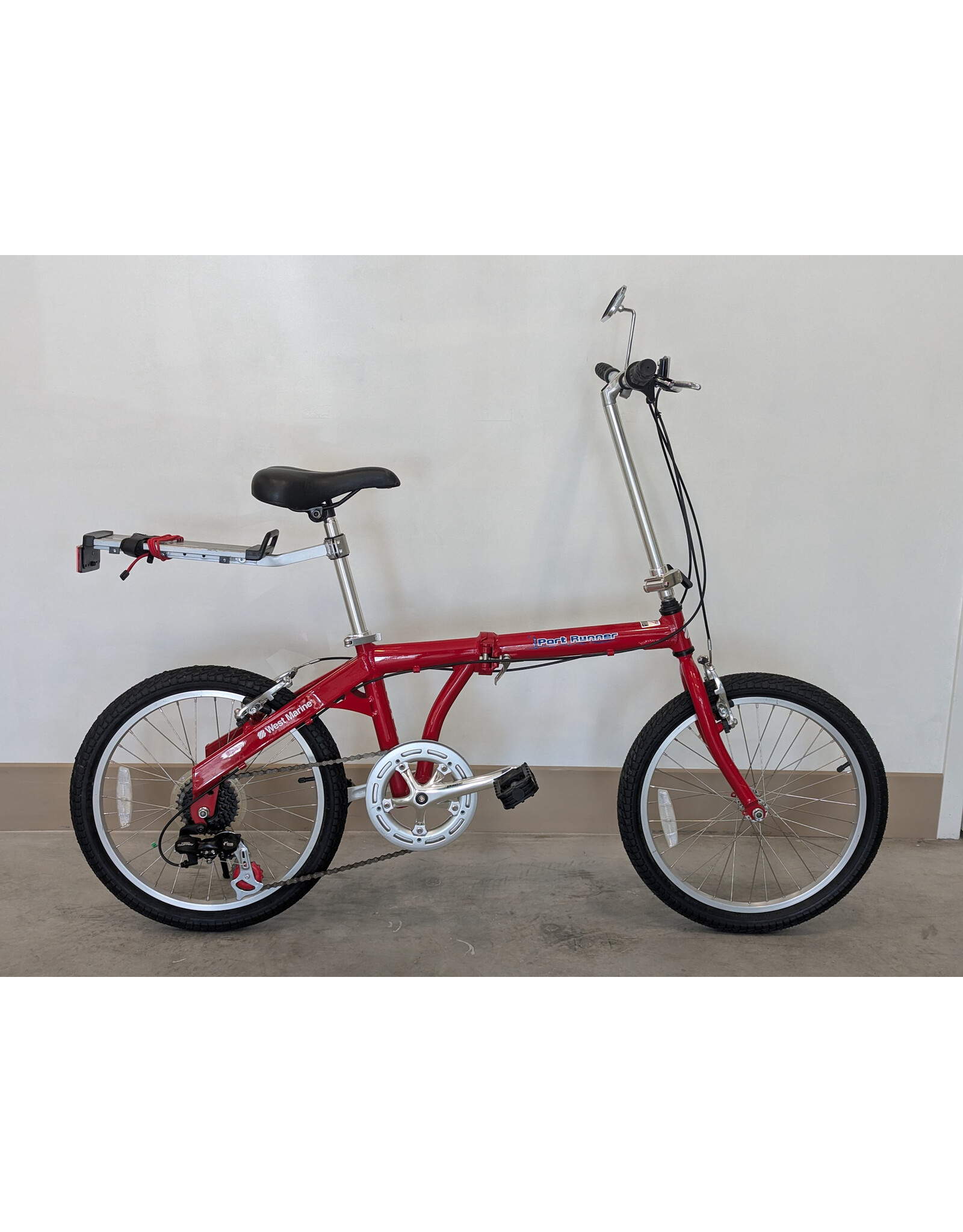 West Marine West Marine Port Runner OS Red