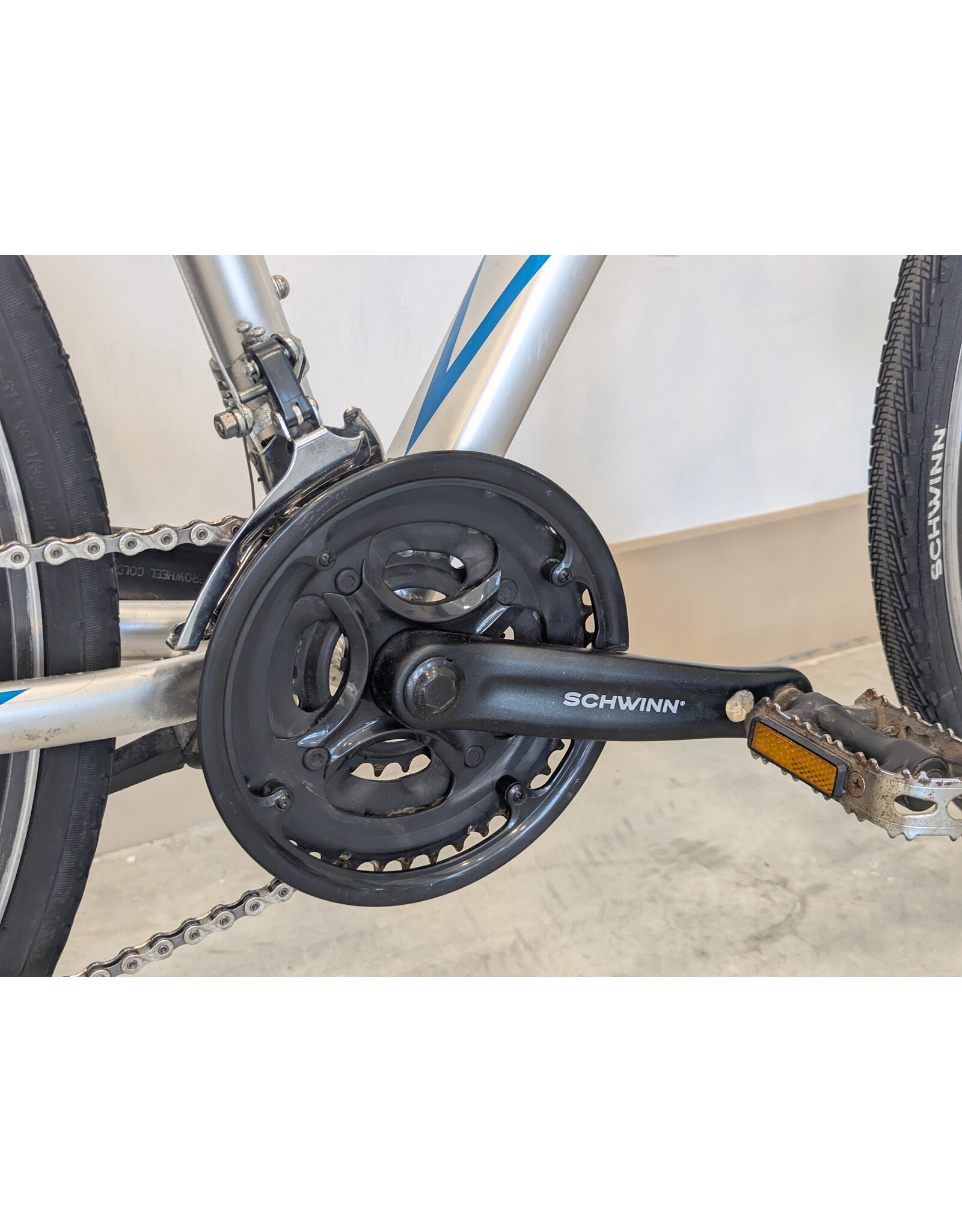 Schwinn Schwinn OR2 Dual Sport 18.5 Inch Silver