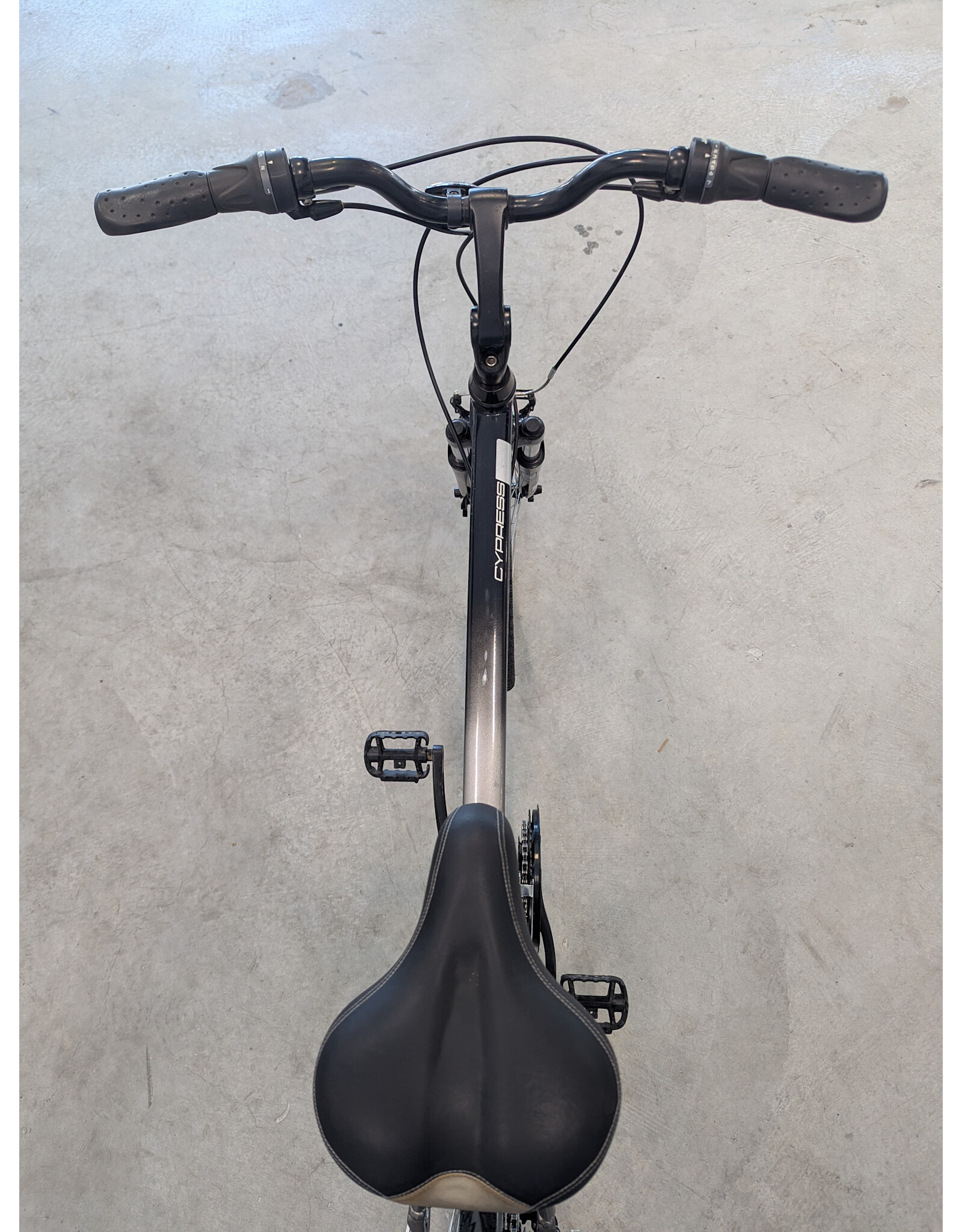 Giant Giant Cypress LG Black-Gray