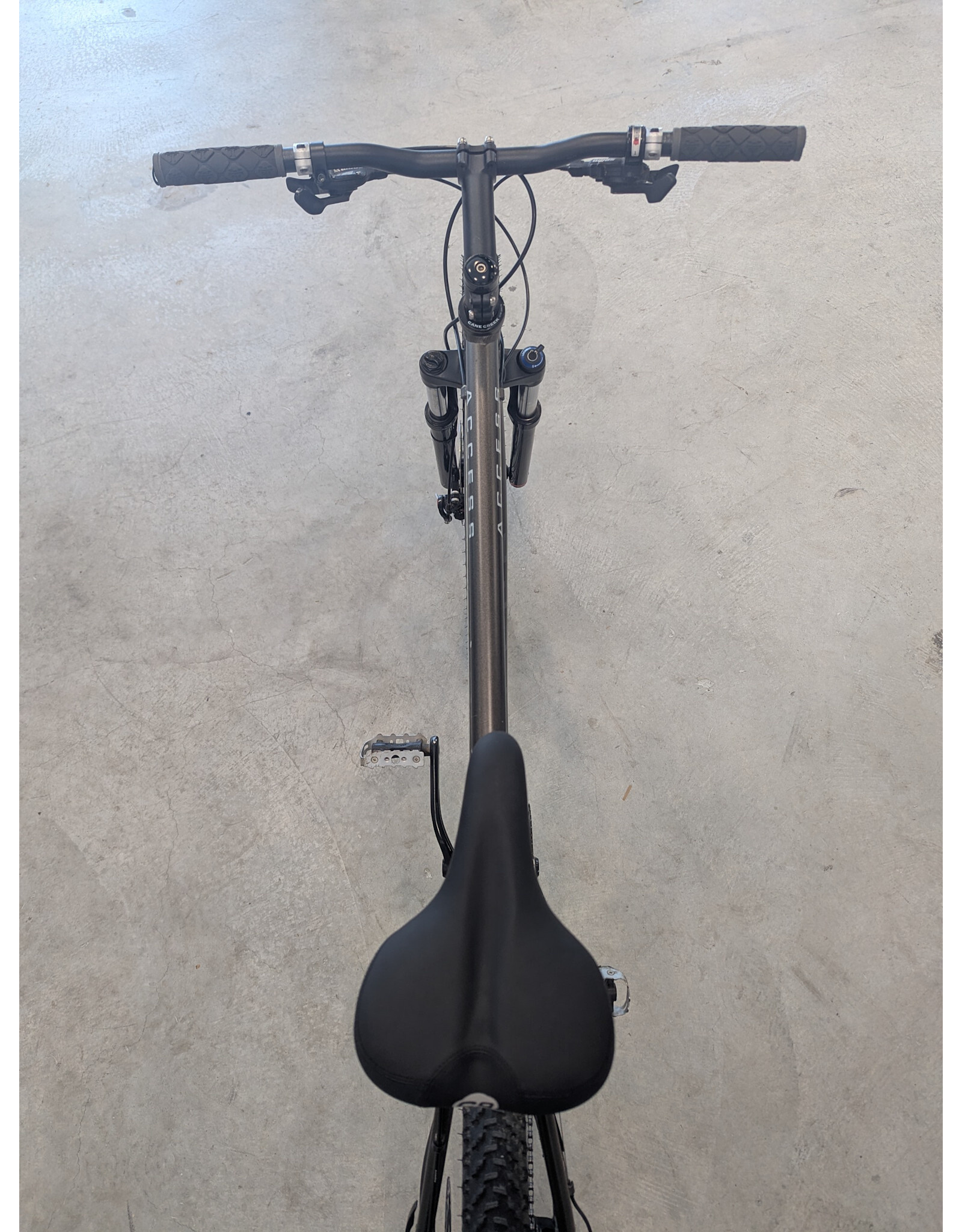 Access Access XCL 9r 21inch  Gray