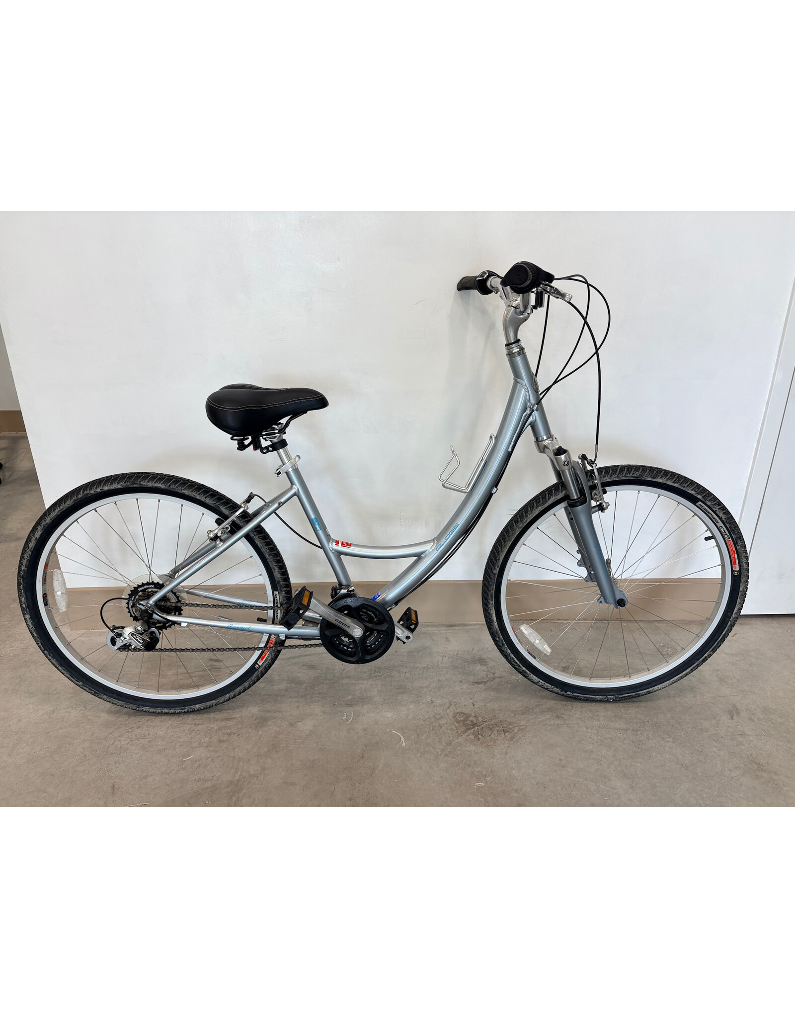 Specialized GLOBE FRM 17"  SOH 17"