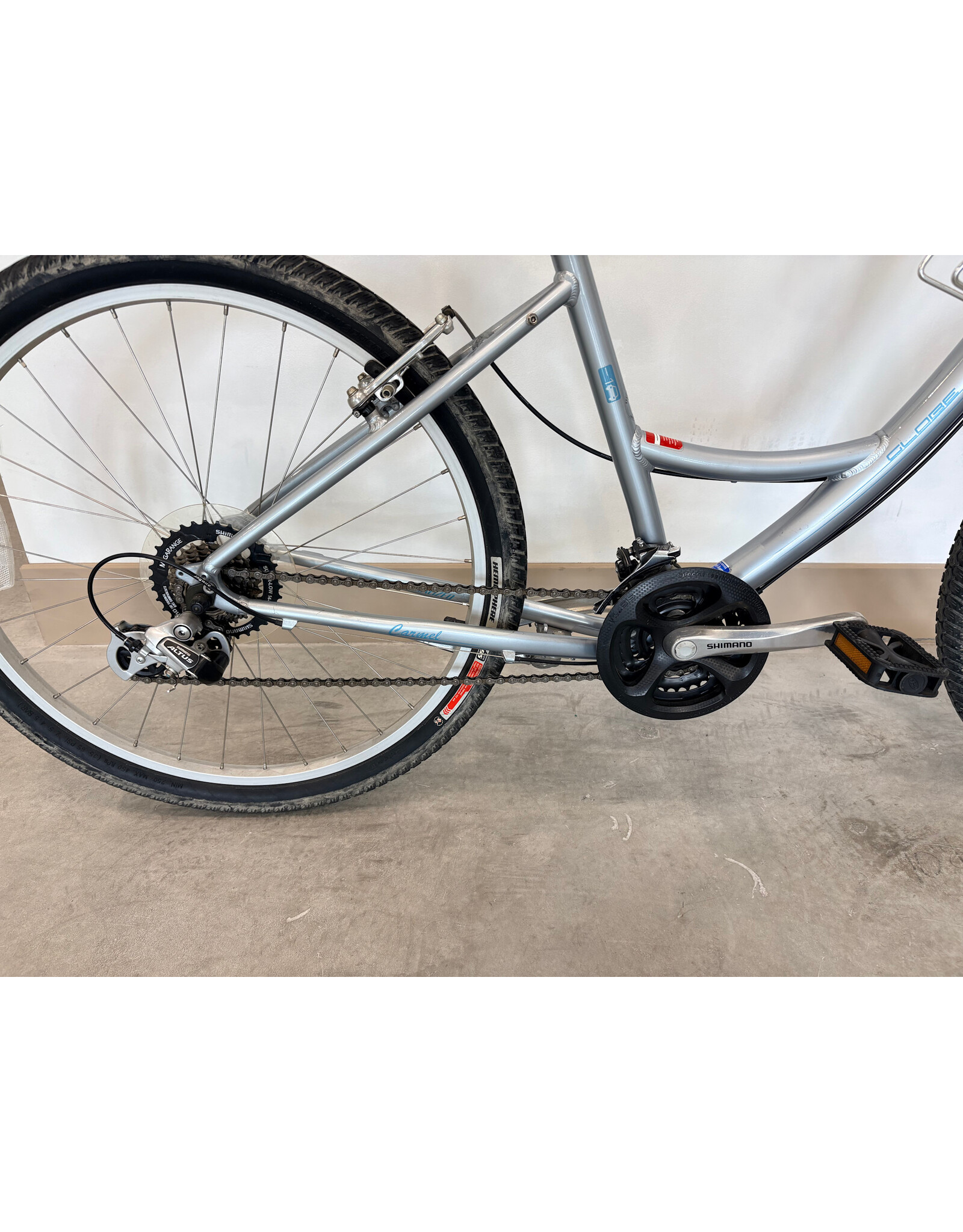 Specialized GLOBE FRM 17"  SOH 17"