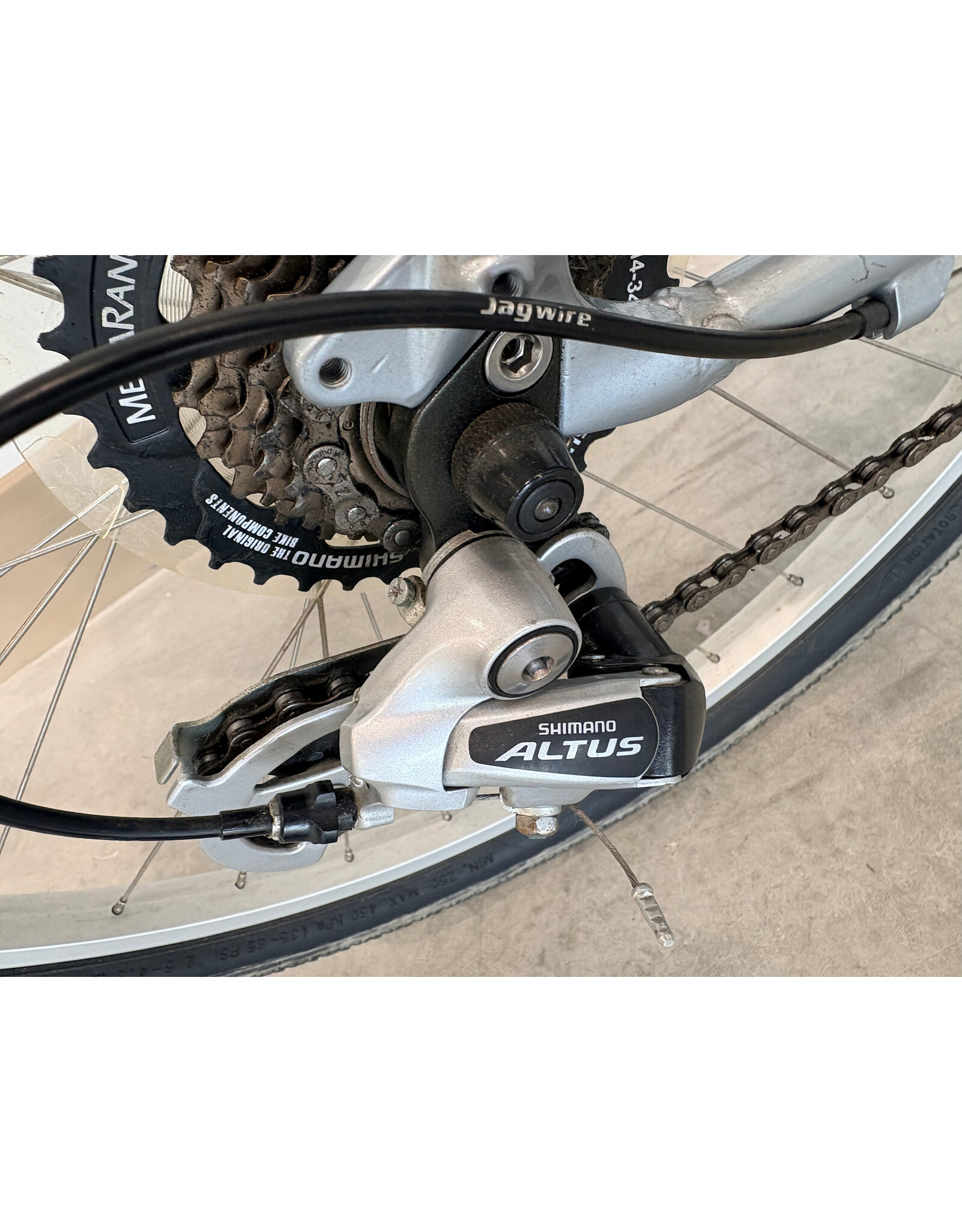 Specialized GLOBE FRM 17"  SOH 17"