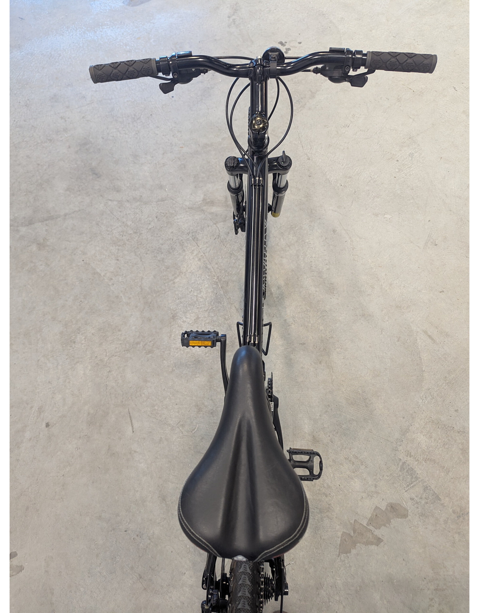 Gravity Gravity FSX 19.5inch Black