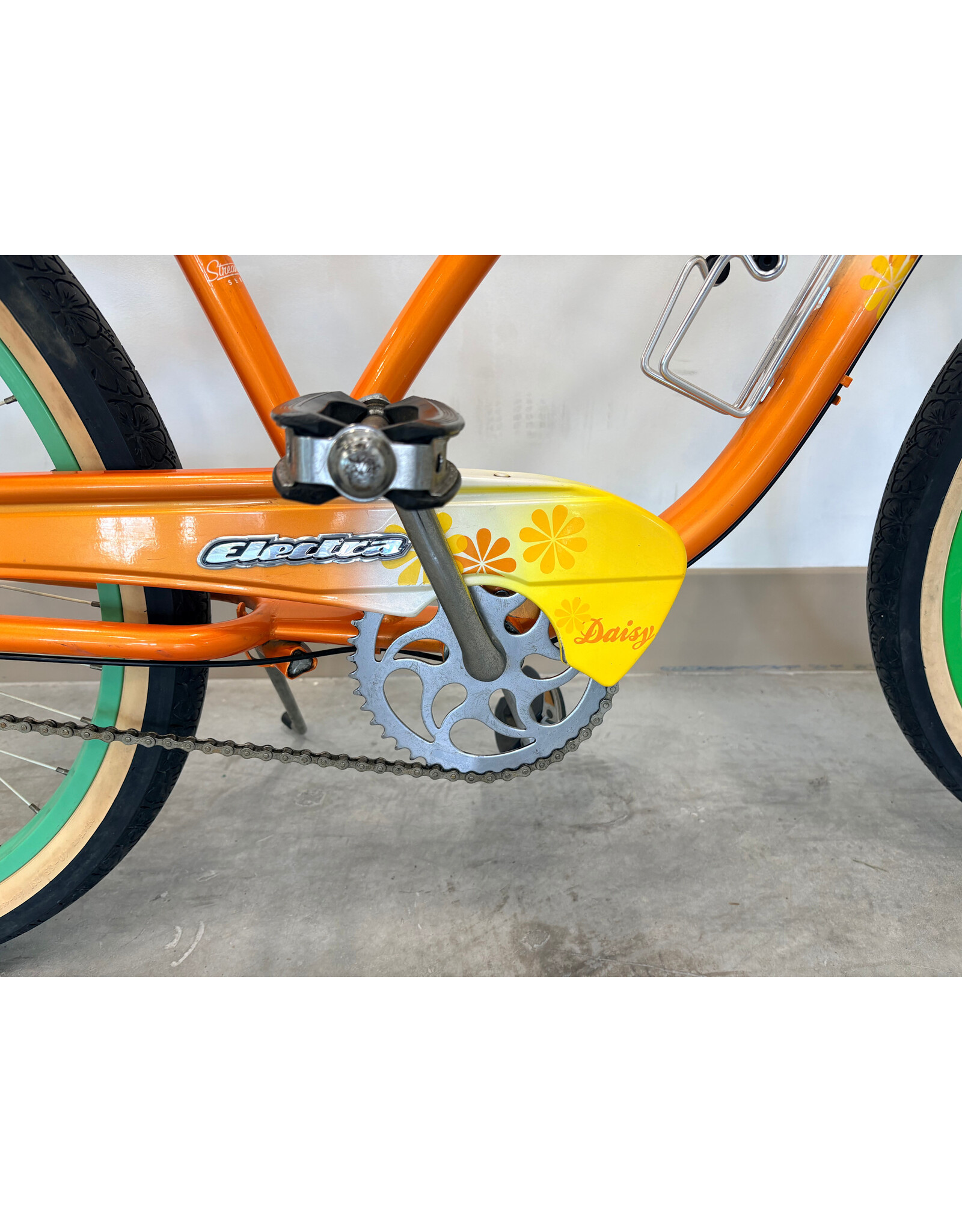 Electra Daisy 3-speed internal