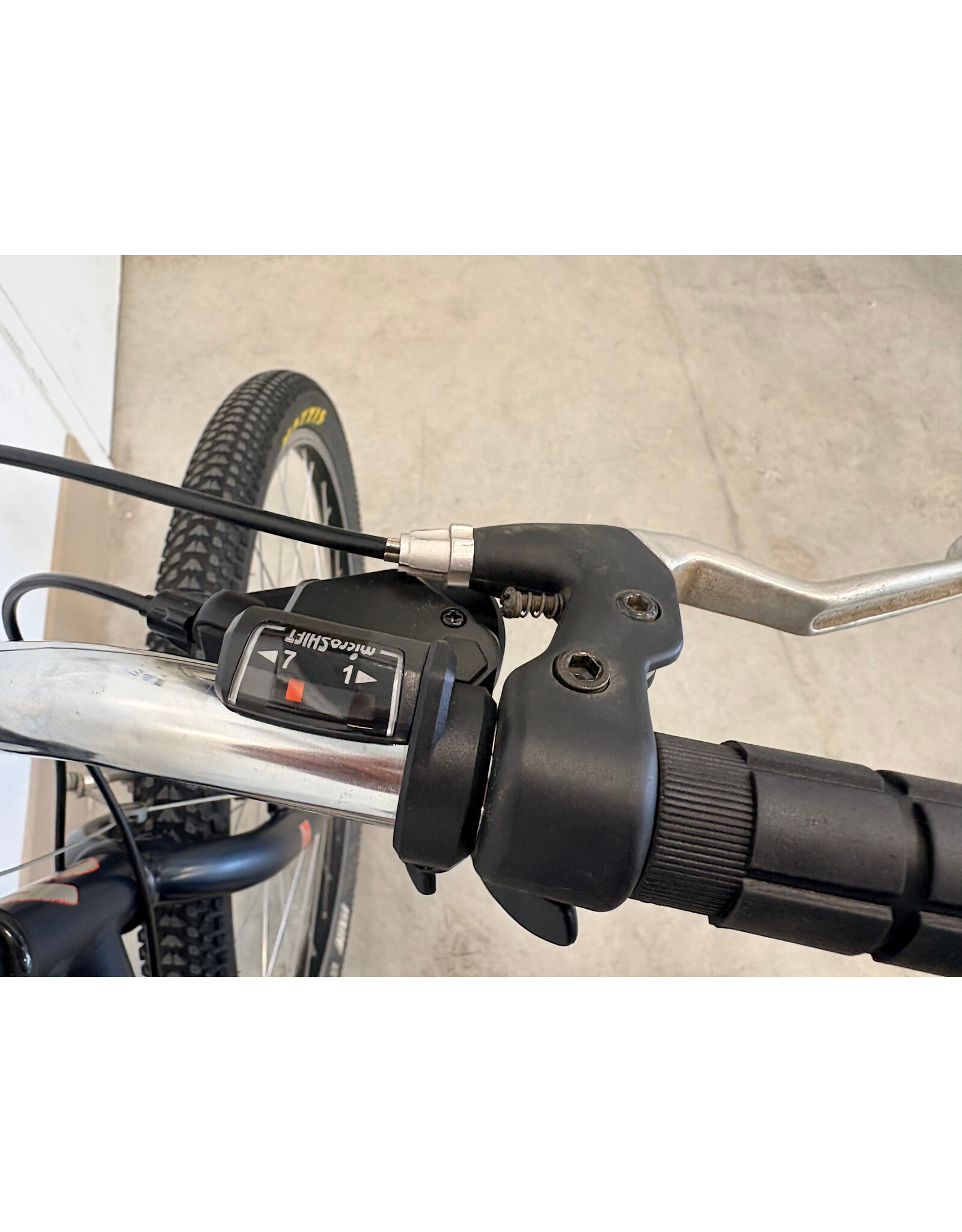 Specialized HardRock FRM 13.5 SOH 26