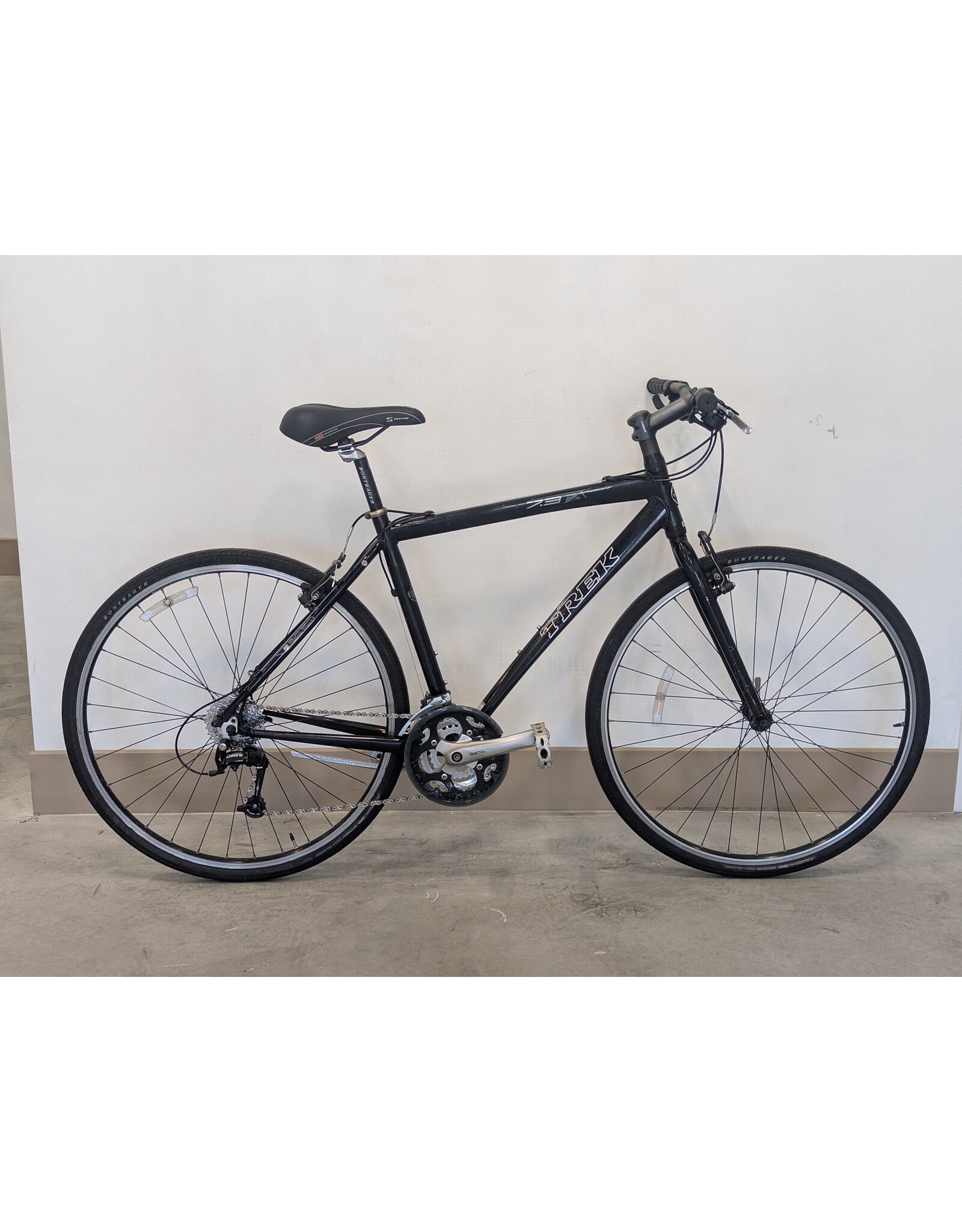Trek Trek 7.3 FX 20-inch Black