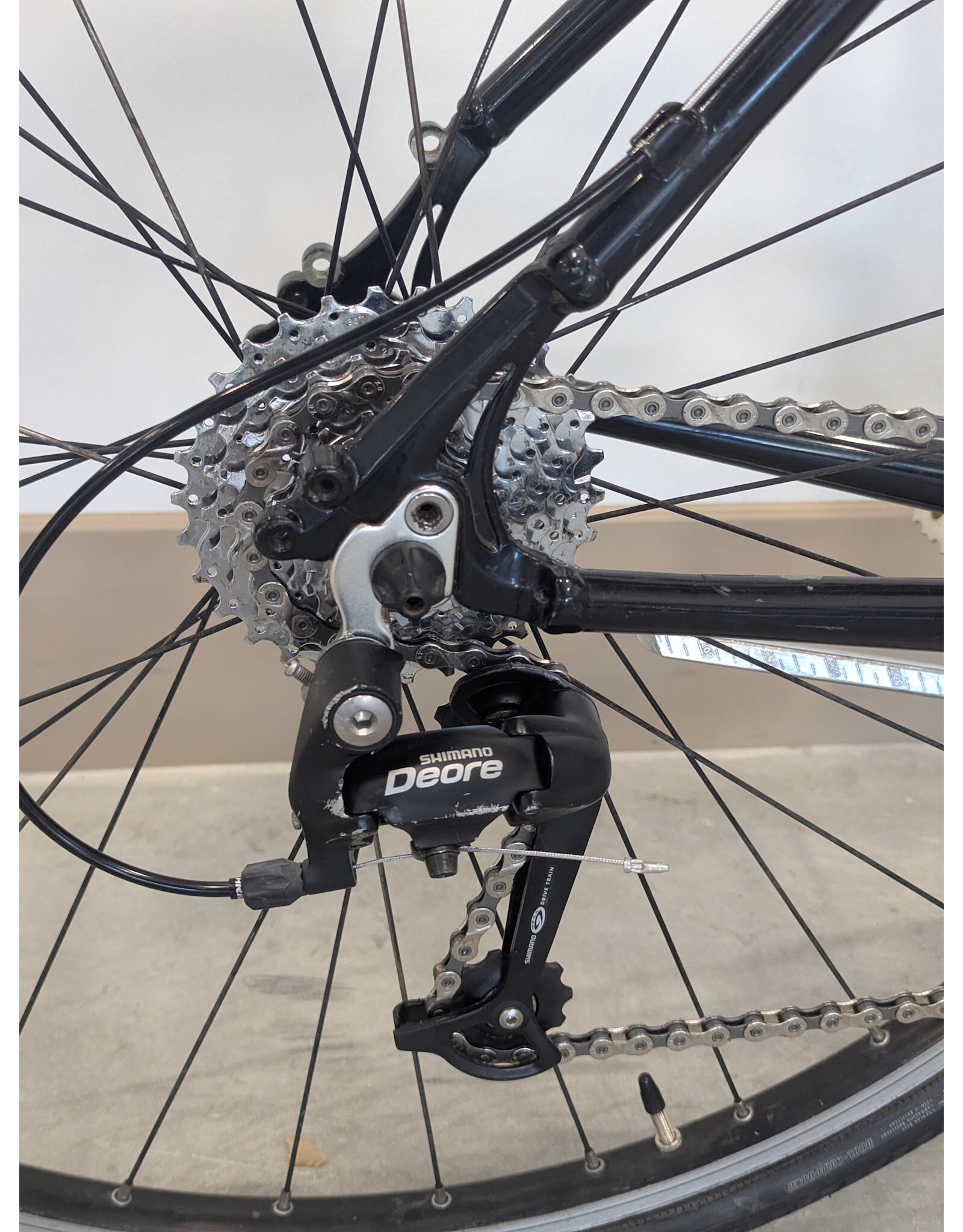 Trek Trek 7.3 FX 20-inch Black