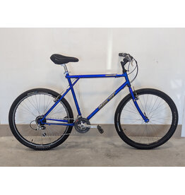 GT GT Outpost 22.5 inch Blue