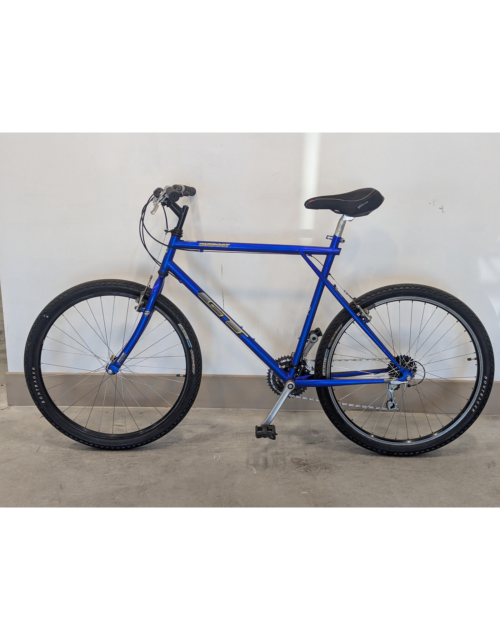GT GT Outpost 22.5 inch Blue