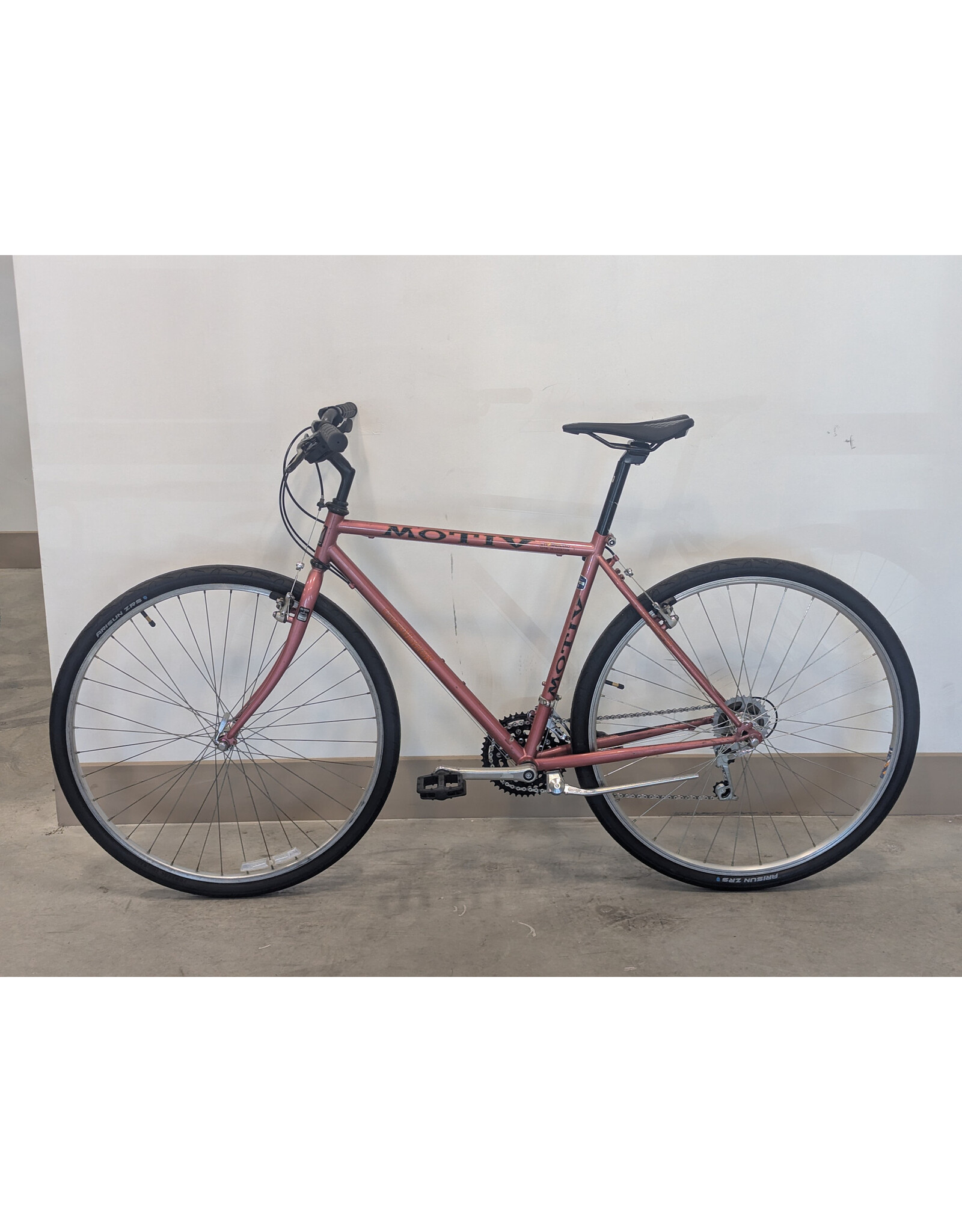 Motiv Motiv Cross Motiv8r 20 inch Smokey Rose
