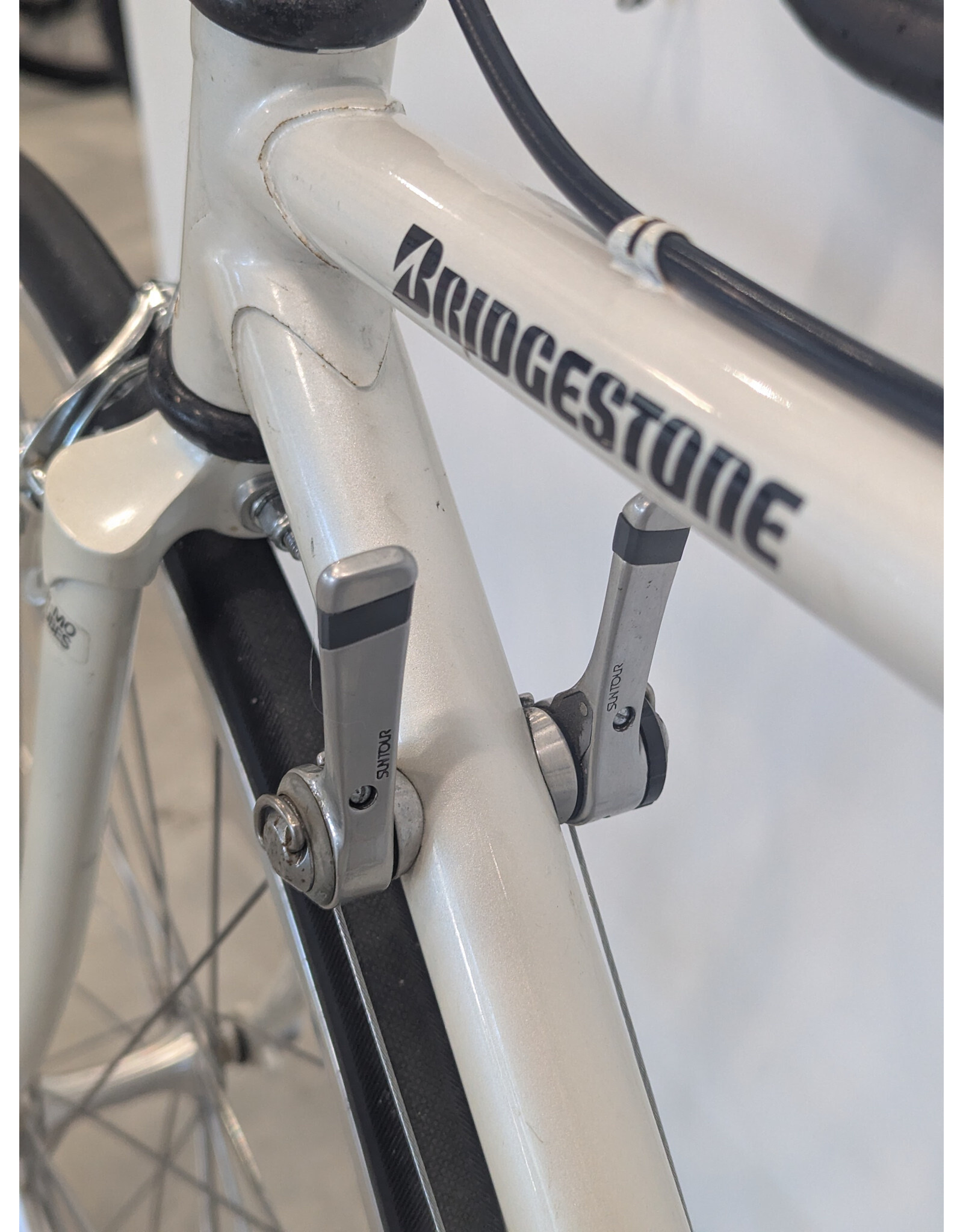 Bridgestone Bridgestone T700 19 Inch White