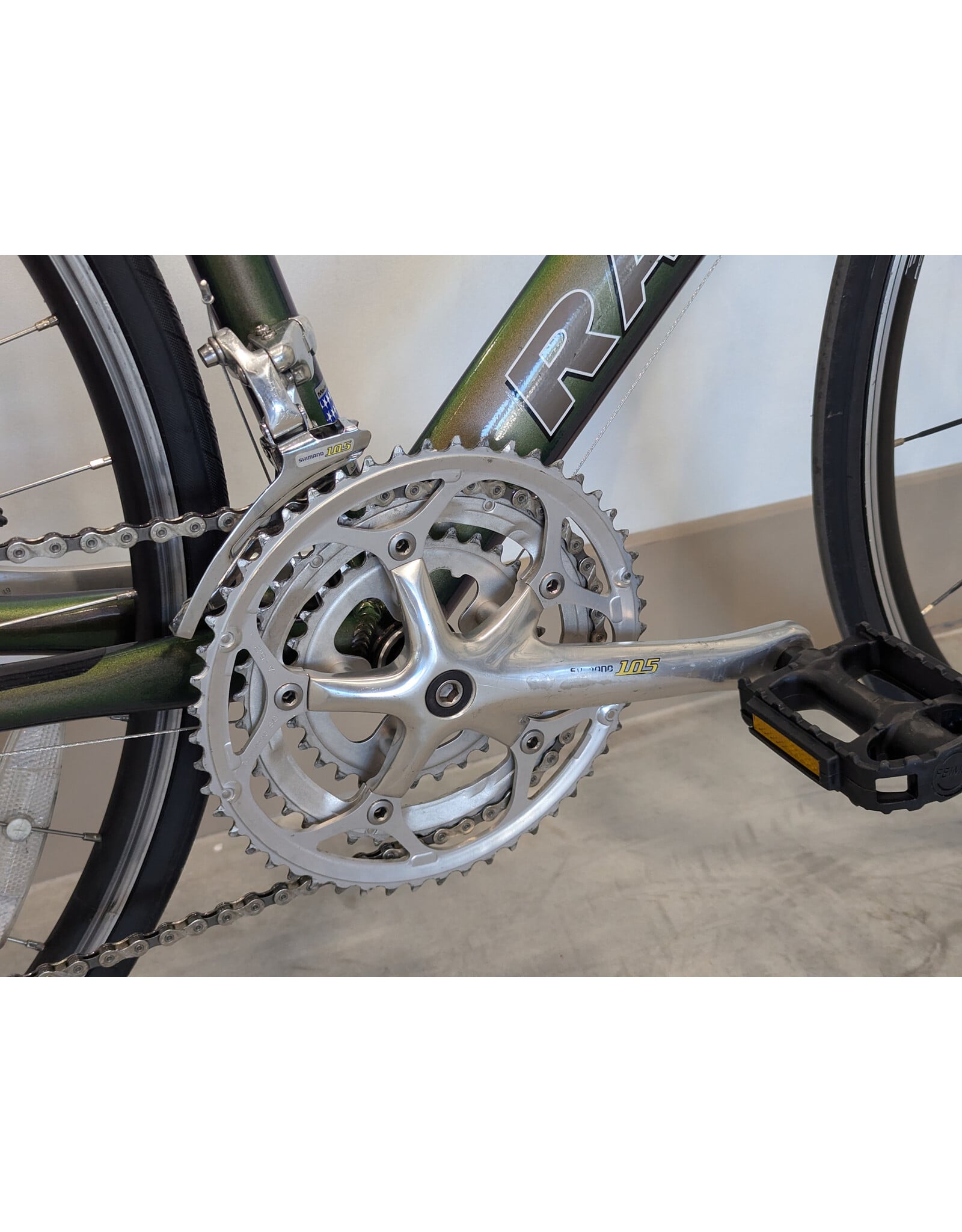 Raleigh Raleigh R600 22 Inch Pearl Green