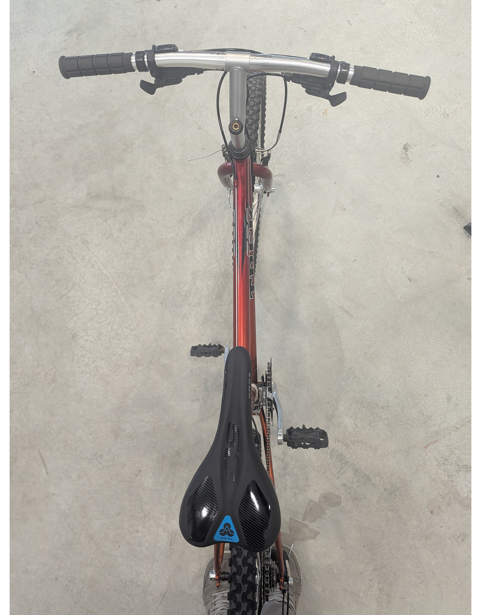 Trek Trek 820 18 Inch Red Copper Fade