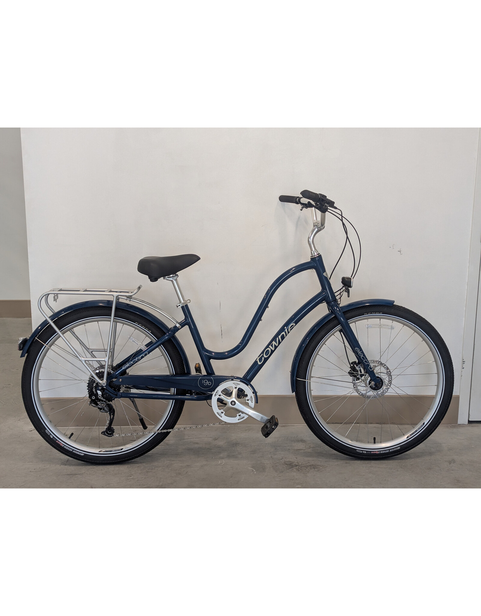 ELECTRA Electra Townie Path 9D EQ Step-Thru Md Dusk