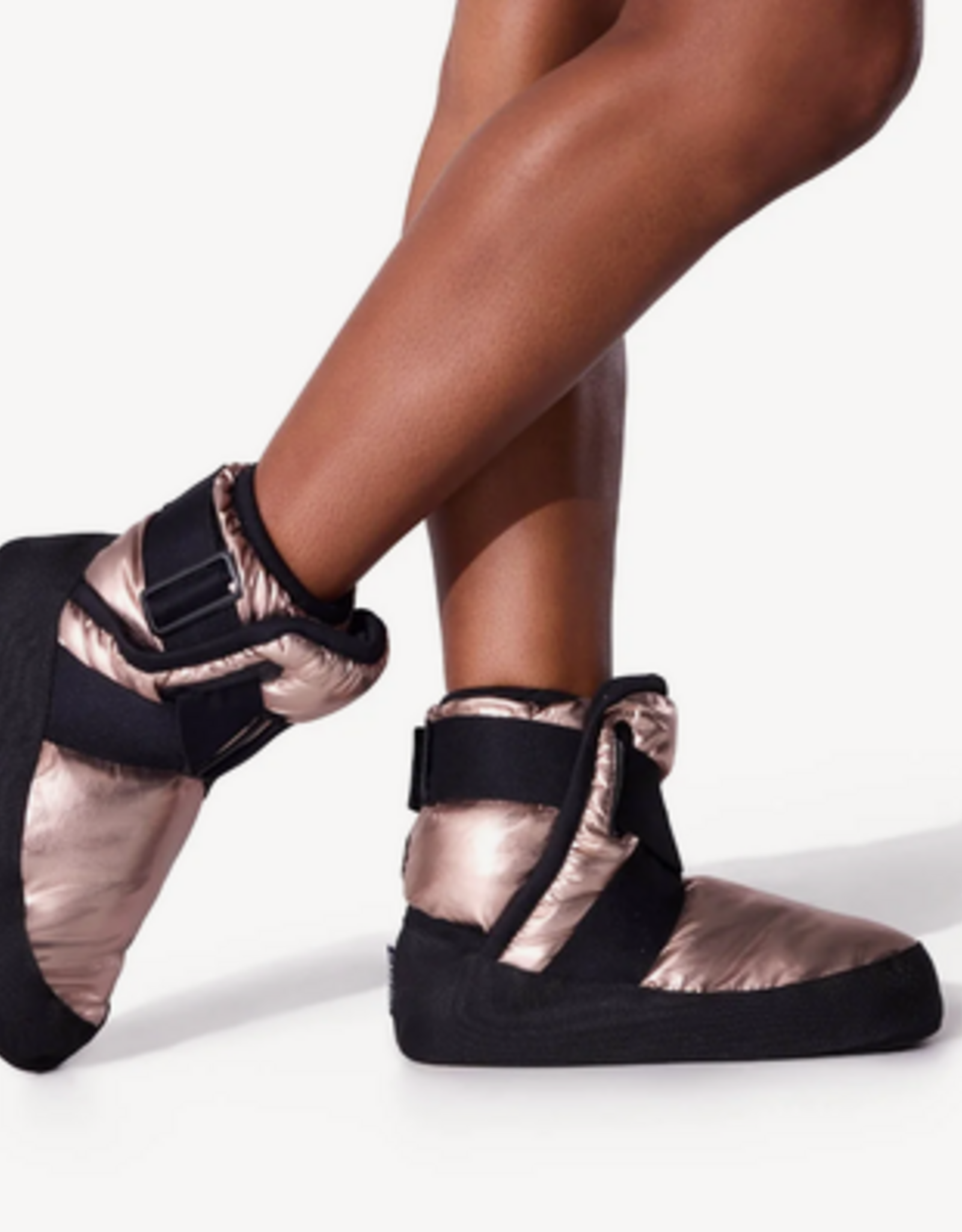 CAPEZIO GLAM WARMUP BOOTIE (WB100F)