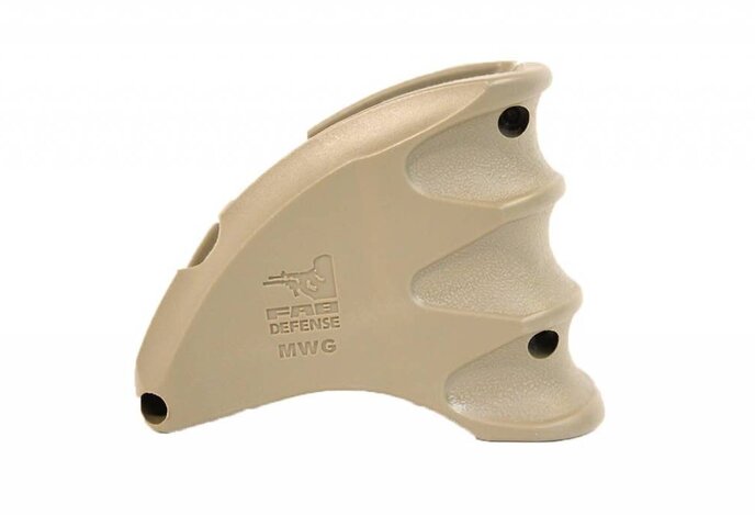 Castellan MWG M4 Magazine Well Grip Flat Dark Earth