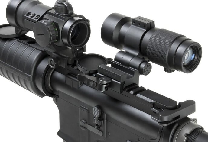 NcSTAR 3X Magnifier with 30MM Flip to Side QR Mount