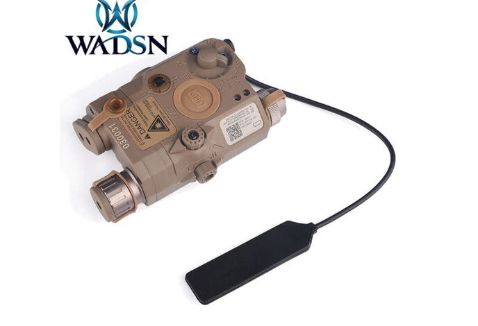 LA-PEQ15 LED Light / Green Laser Aiming Device Dark Earth