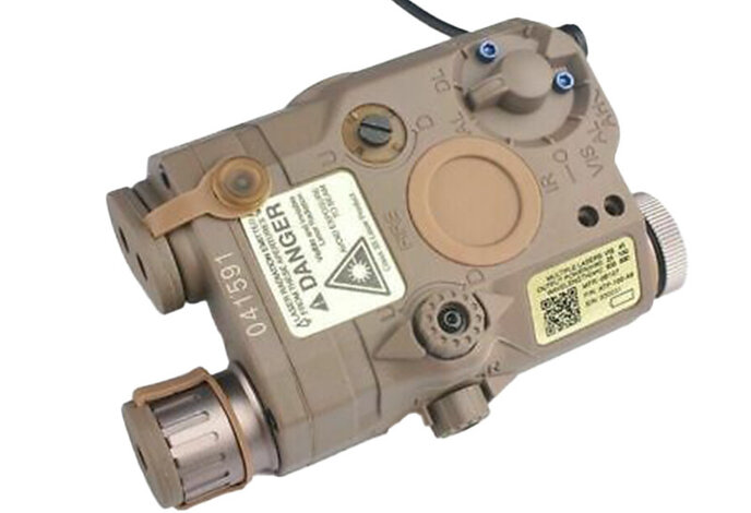 LA-PEQ15 LED Light / Green Laser Aiming Device Dark Earth