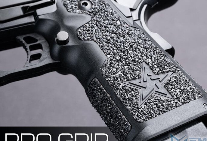 EMG Staccato Licensed P 2011 Gas Blowback Airsoft Pistol Pro Grip Standard Green Gas