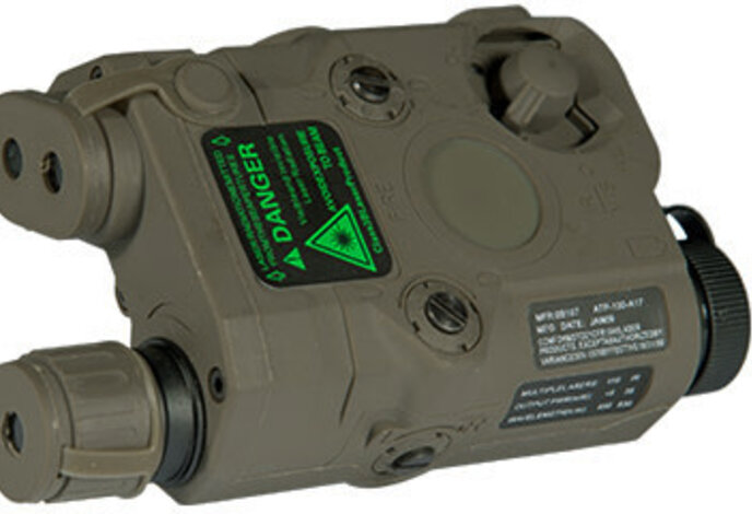 UKARMS AN/PEQ15 LED/IR light w/green Laser, OD green case