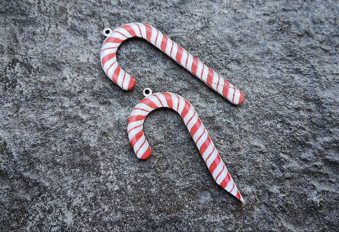 Ed’s Manifesto Santa’s Little Letter Opener Christmas Ornament / Patch Combo