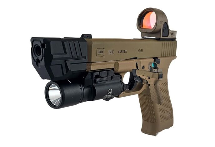 AEX Custom SANDMAN – Elite Force GLOCK 19x GBB Pistol FDE / BLK