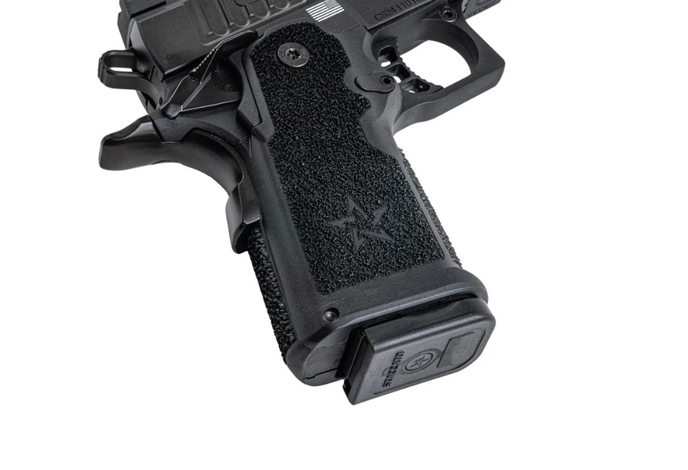 EMG Staccato CS Compact 2011 gas blowback airsoft pistol, master grip ,green gas