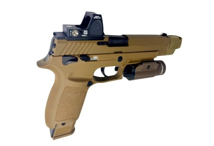 AEX Custom COPPERHEAD Sig Sauer P320 M17 Gas Blowback Pistol Tan
