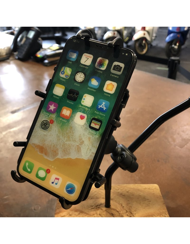 RAM Mounts RAM Mount Large Phone Holder - Complete Set (Fits phones 5.75- 8.25” tall x 2.62-3.62” wide)