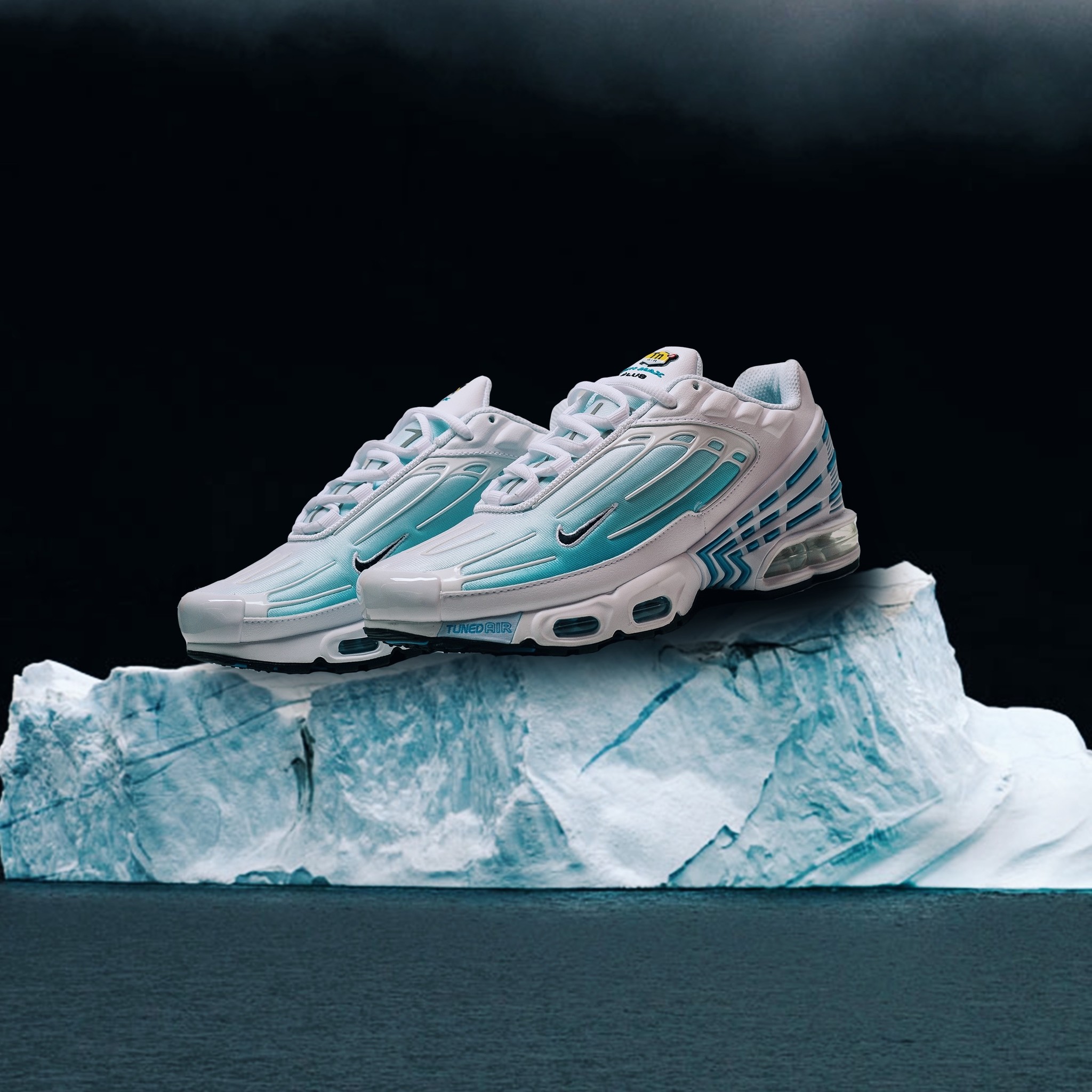 nike air max plus iii laser blue