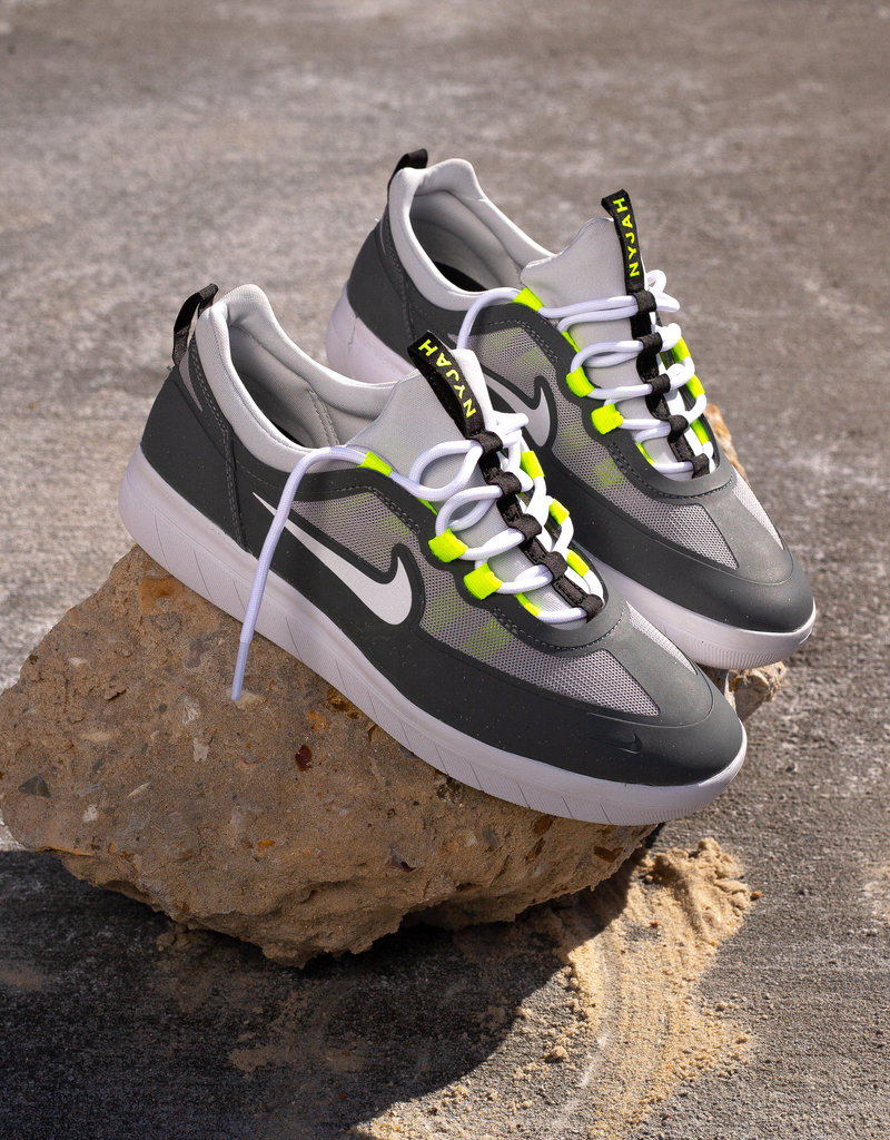 Nike SB Nyjah II Smoke Grey