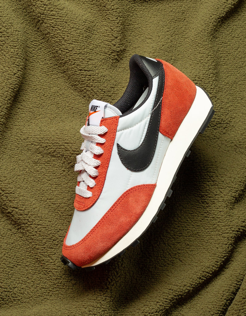 Nike Nike DBREAK Pure Platinum Gym Red