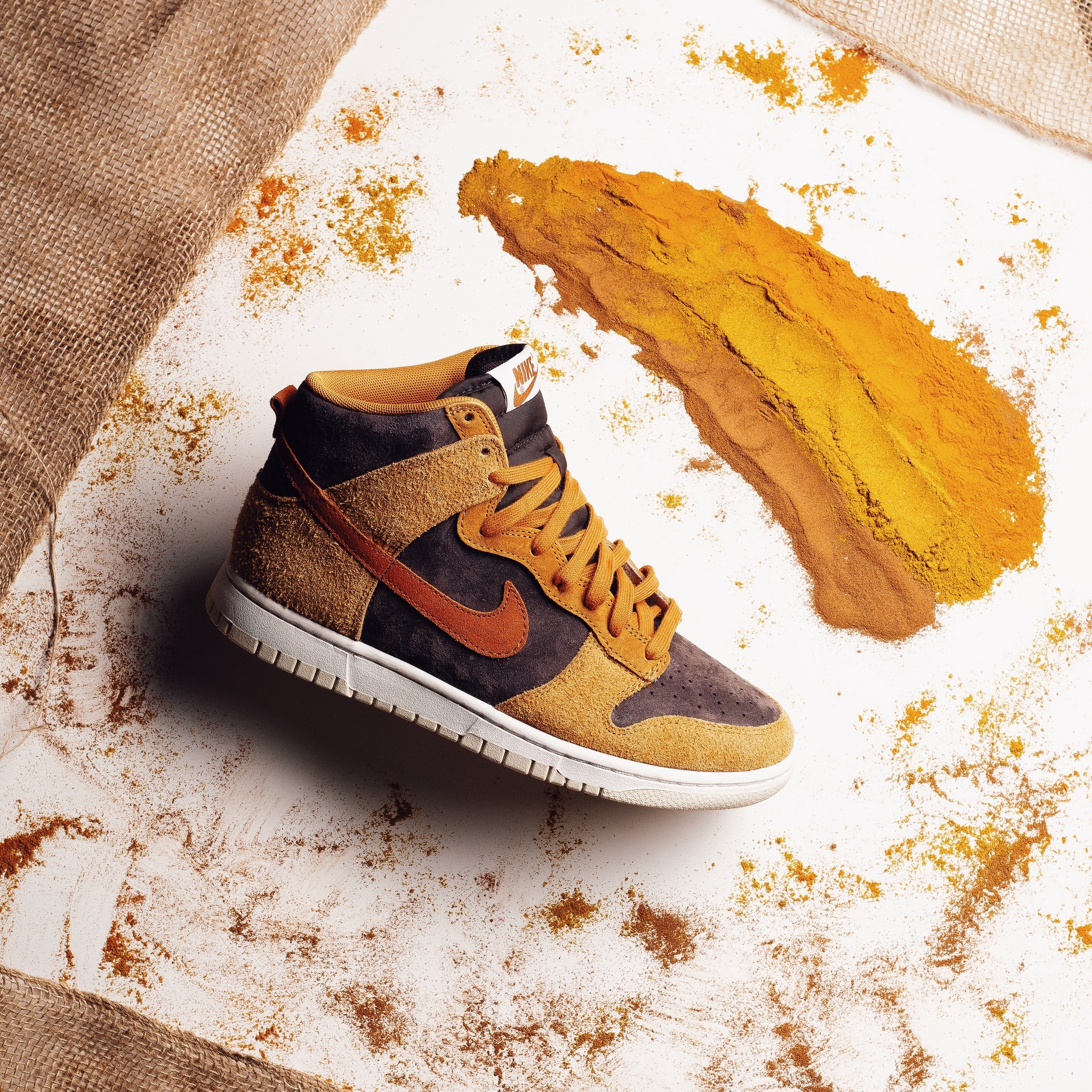 Nike Nike Dunk High "Dark Curry" Nike Nike Dunk High "Dark Curry"