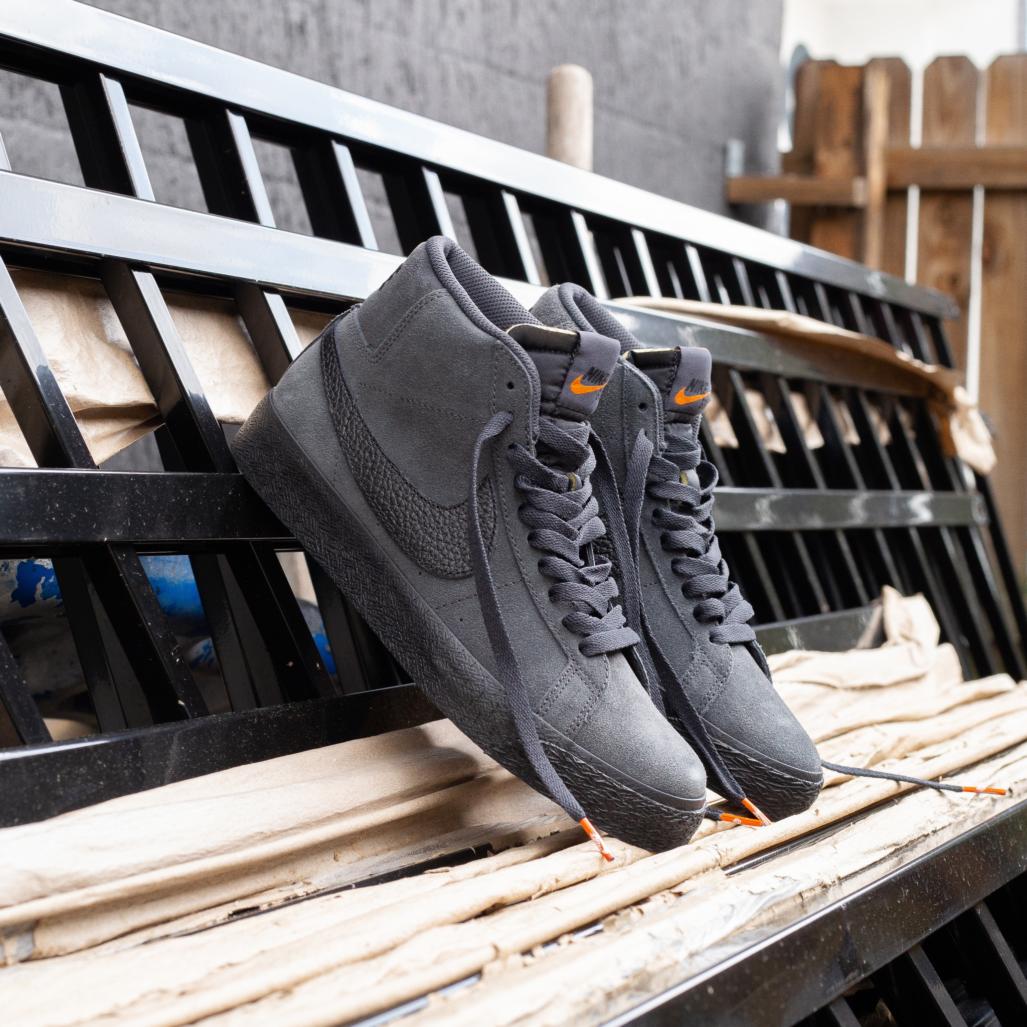 Nike SB Nike SB Blazer Mid DK Smoke Grey Orange Label Nike SB Nike SB Blazer Mid DK Smoke Grey Orange Label