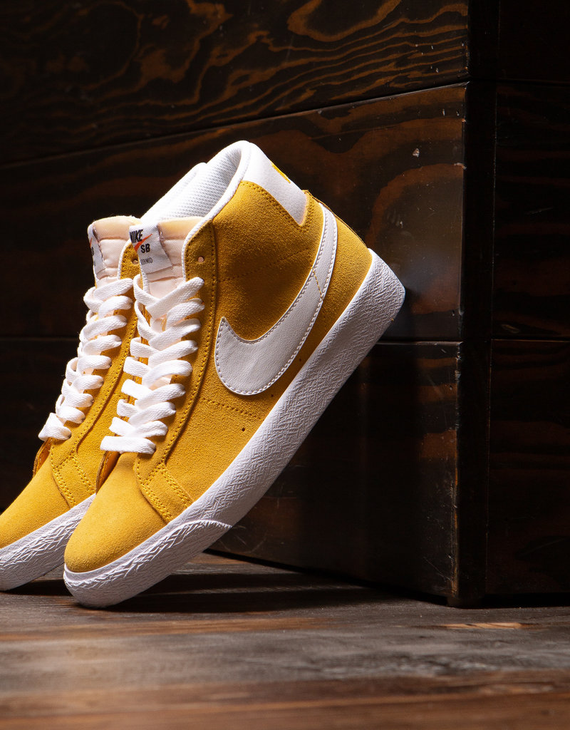 Nike SB Blazer Mid University Gold White
