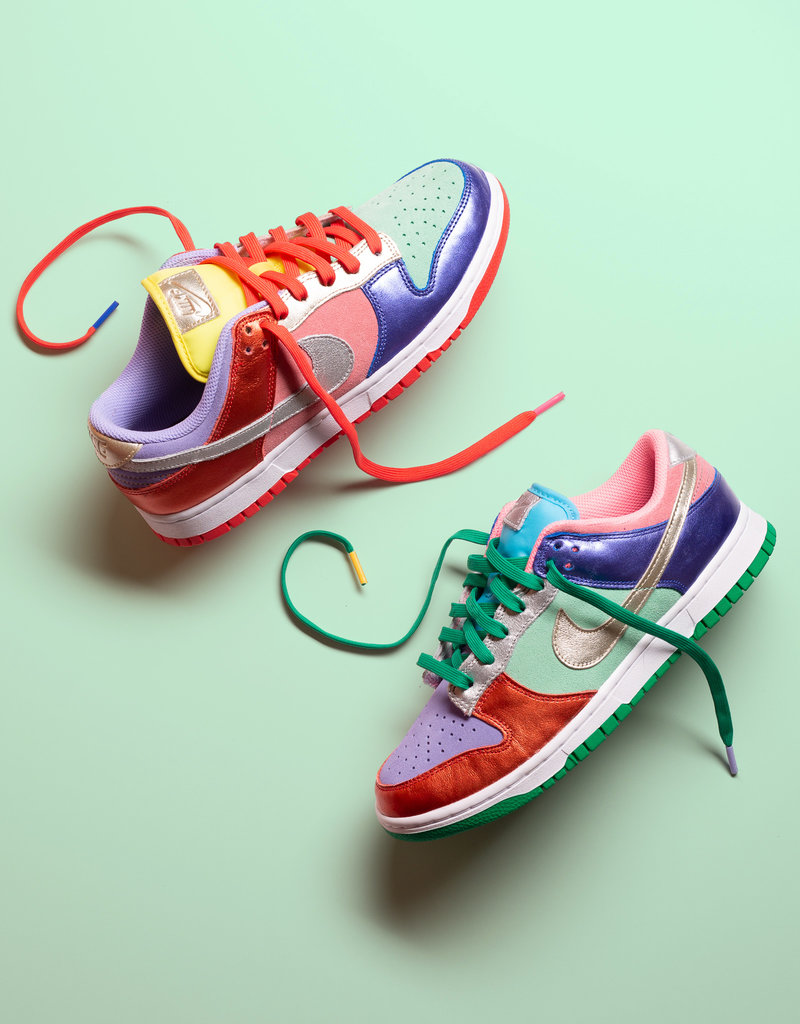 Nike Nike WMNS Dunk Low 'Solar Pulse'
