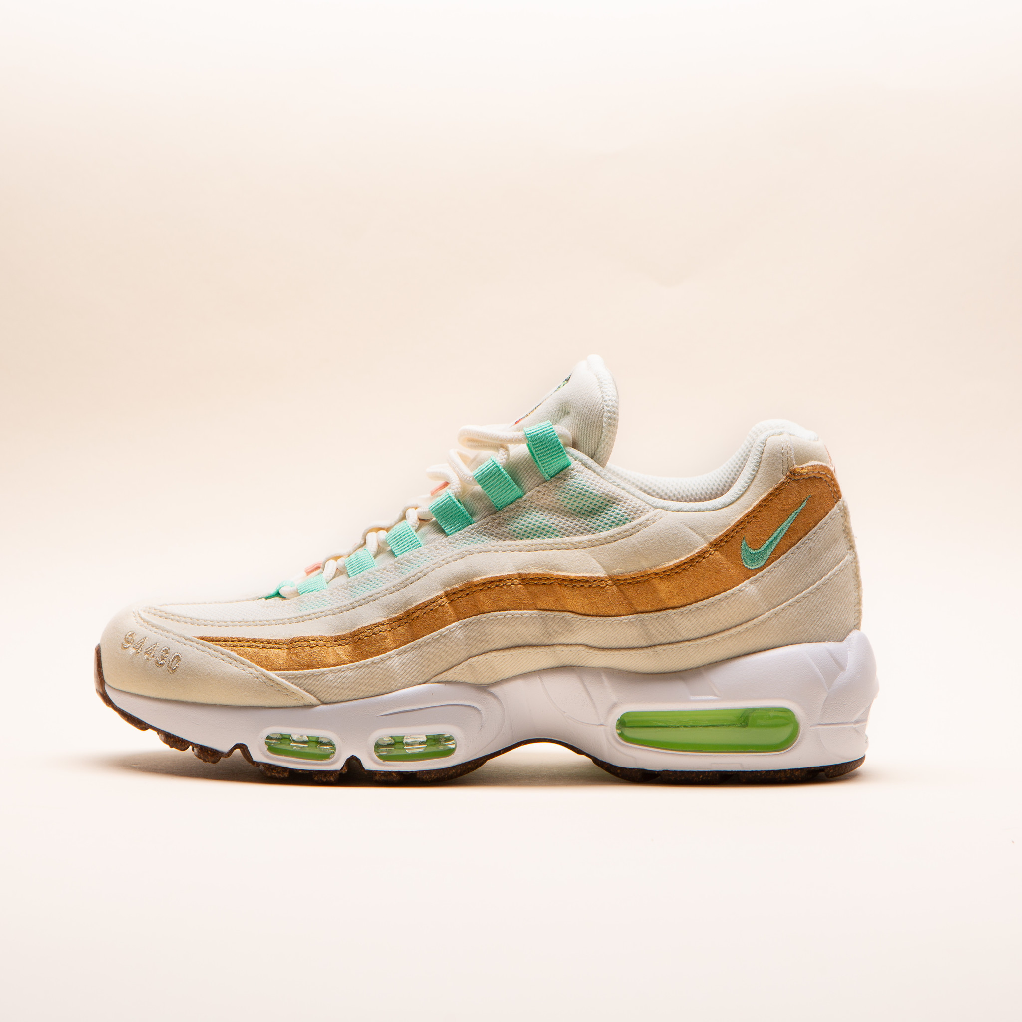 Nike Nike Air Max 95 NRG Coconut Milk Green Glow Nike Nike Air Max 95 NRG Coconut Milk Green Glow