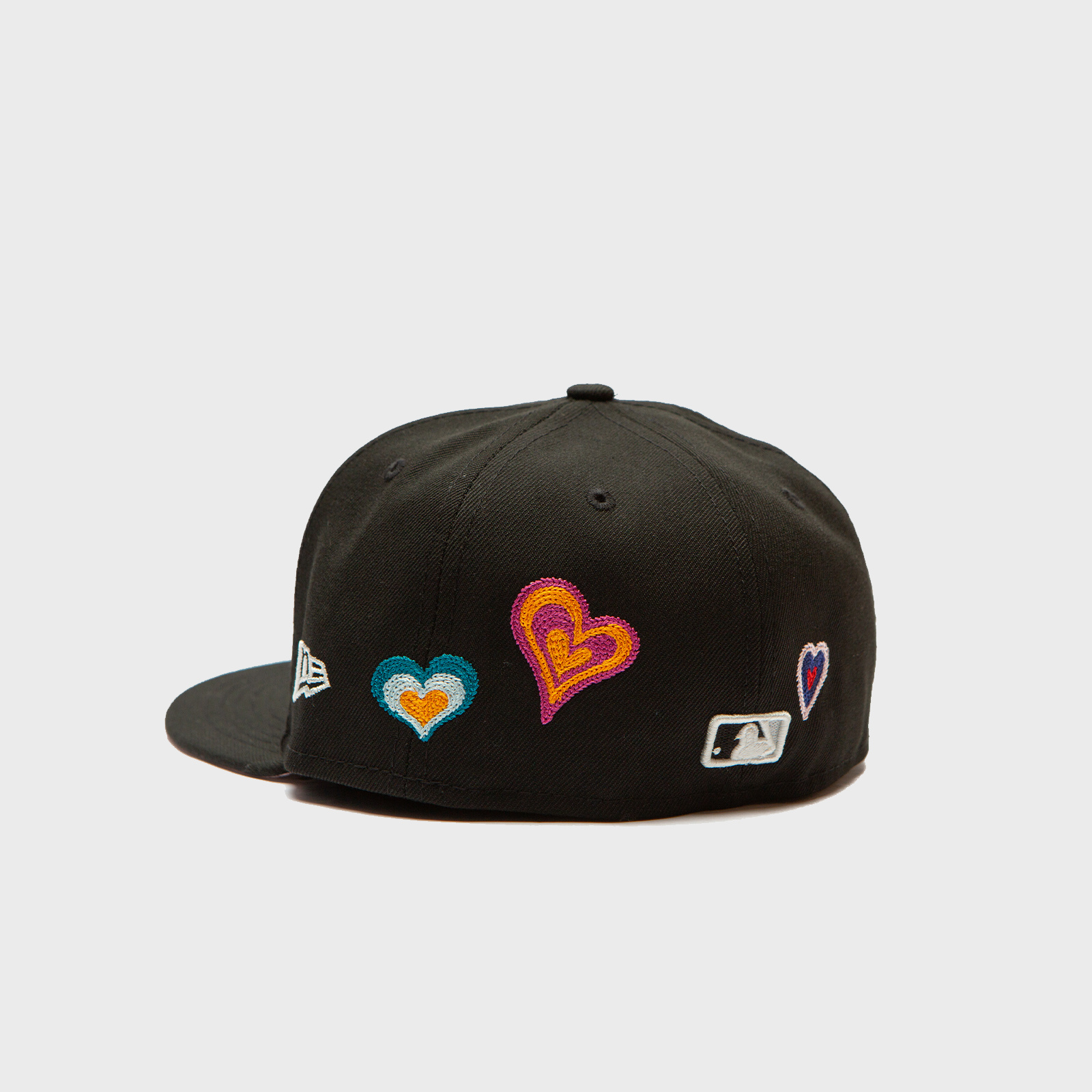 New Era Chicago White Sox Chain Stitch Hearts Pink Bottom Black White