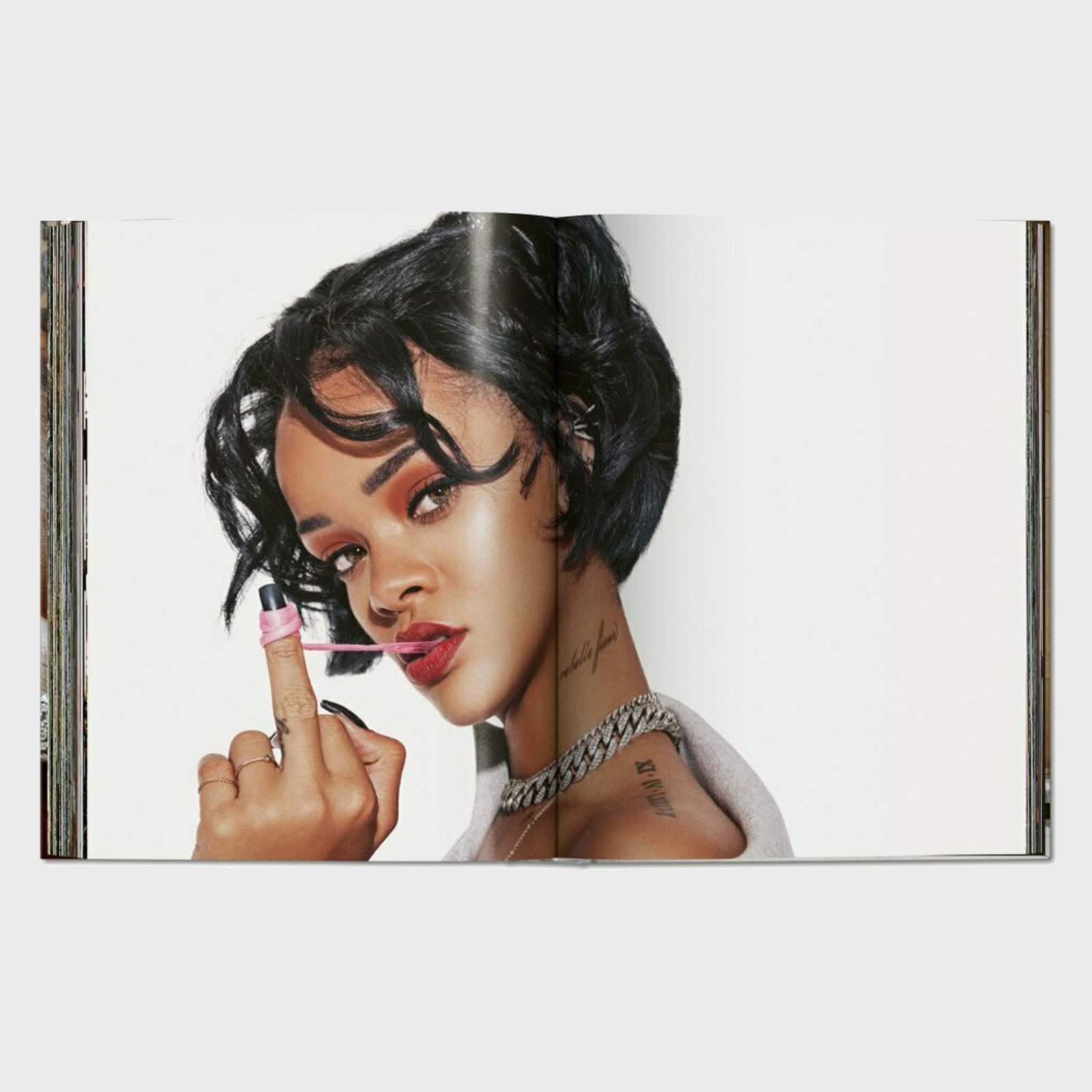 Taschen ICE COLD: A Hip Hop Jewelry History