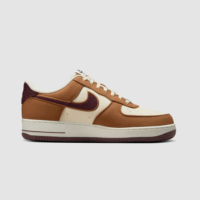 Nike Air Force 1 '07 LV8 British Tan / Burgundy Crush