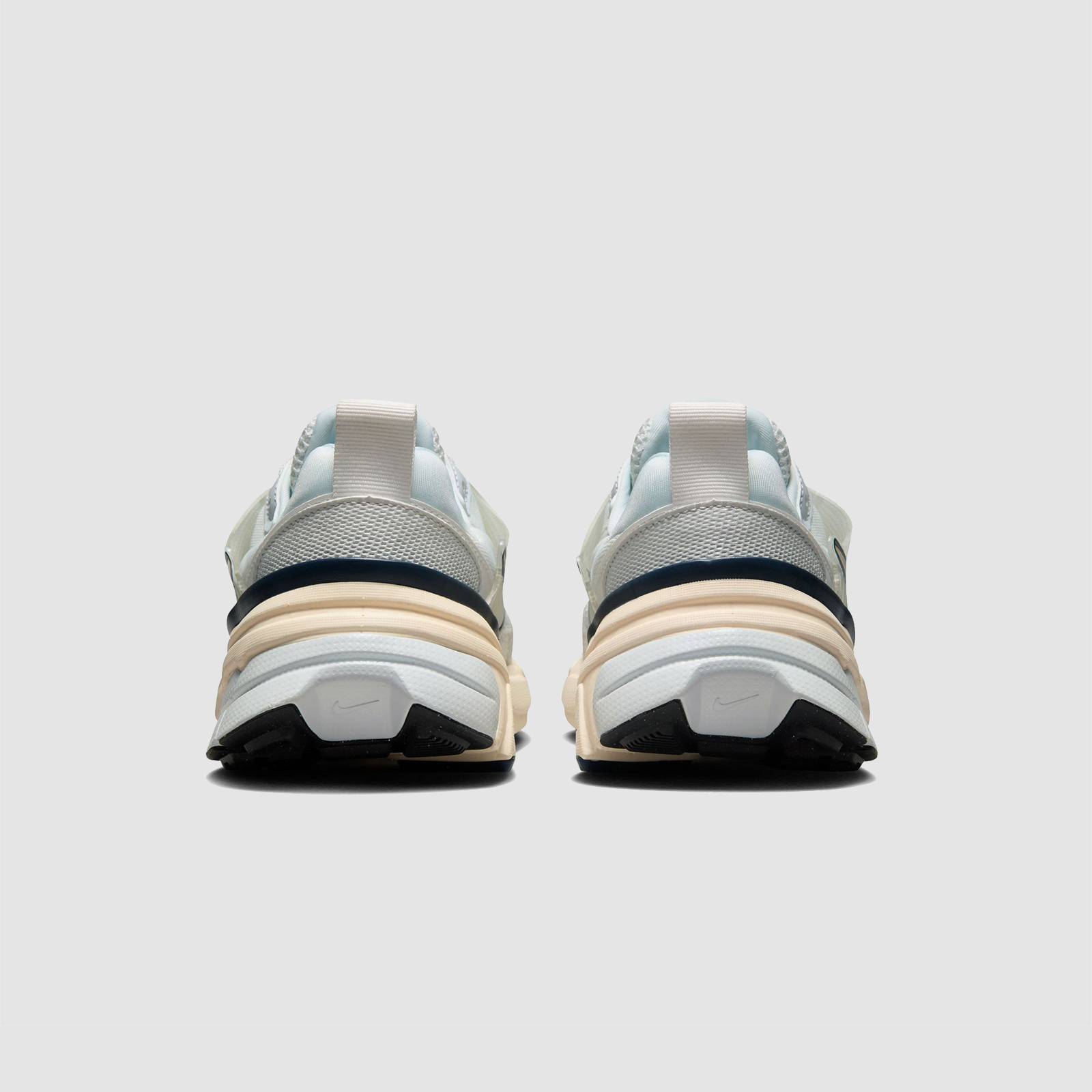 Nike WMNS V2K Run Platinum Tint - RUKUS