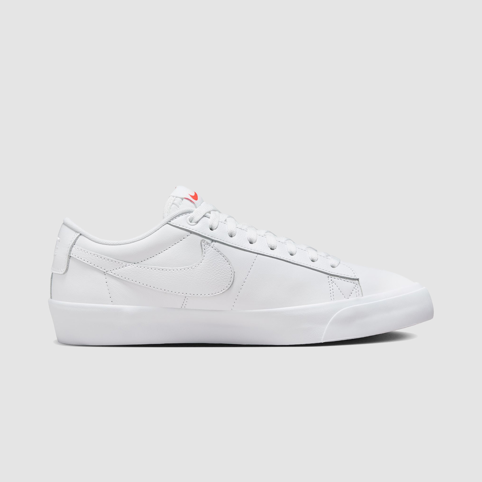 Nike SB Zoom Blazer Low Pro GT ISO White/White